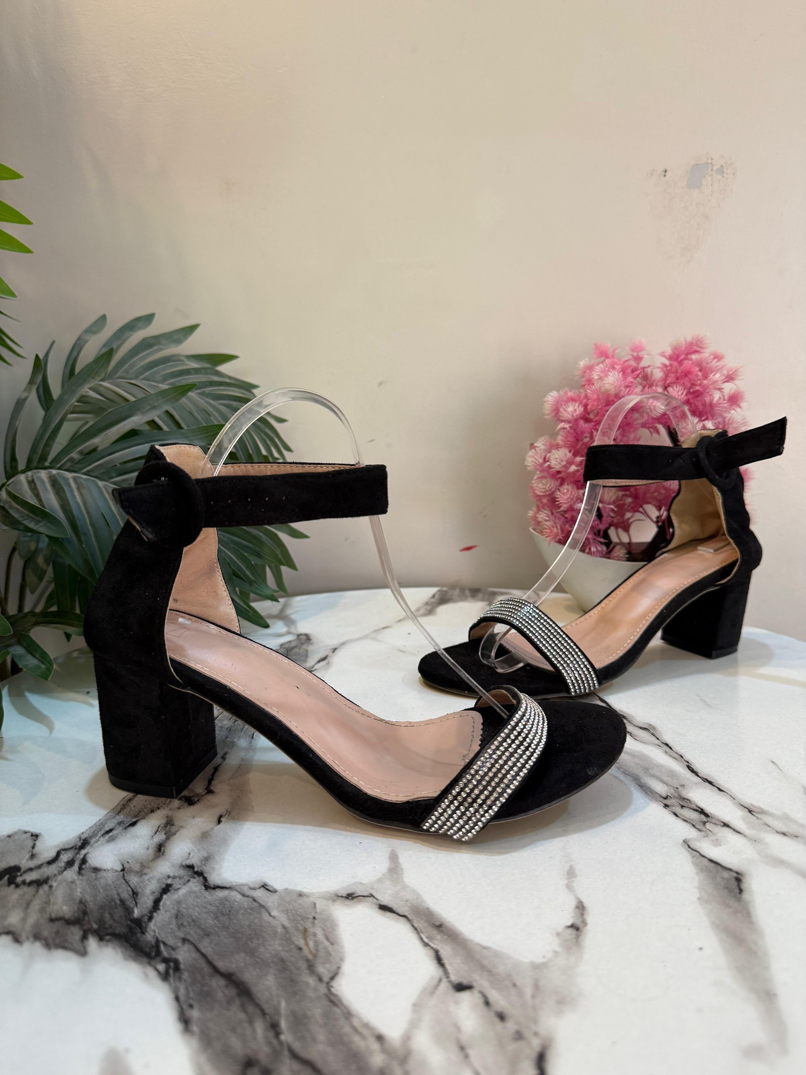Black kitten heel