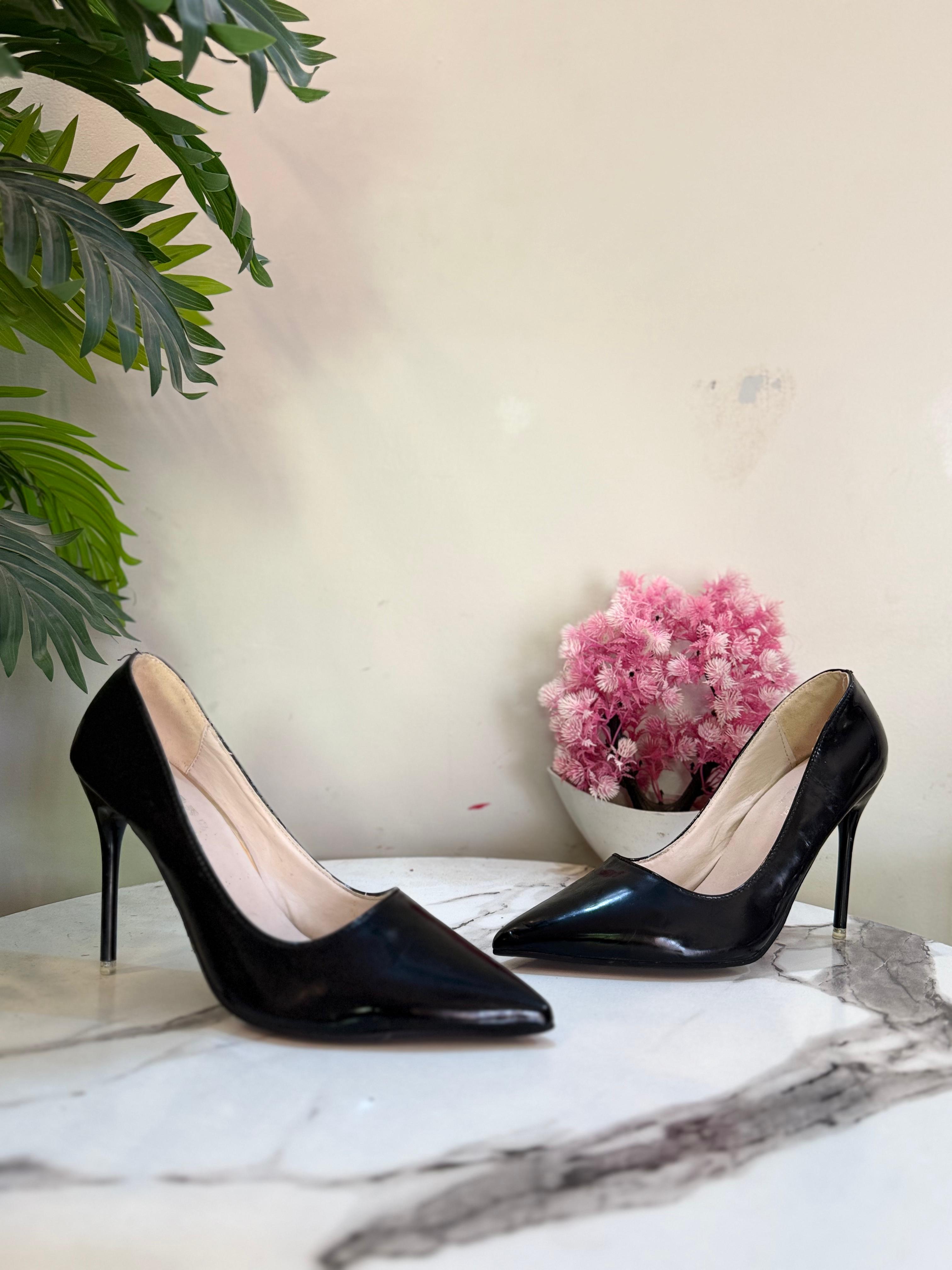 Black coat shoes