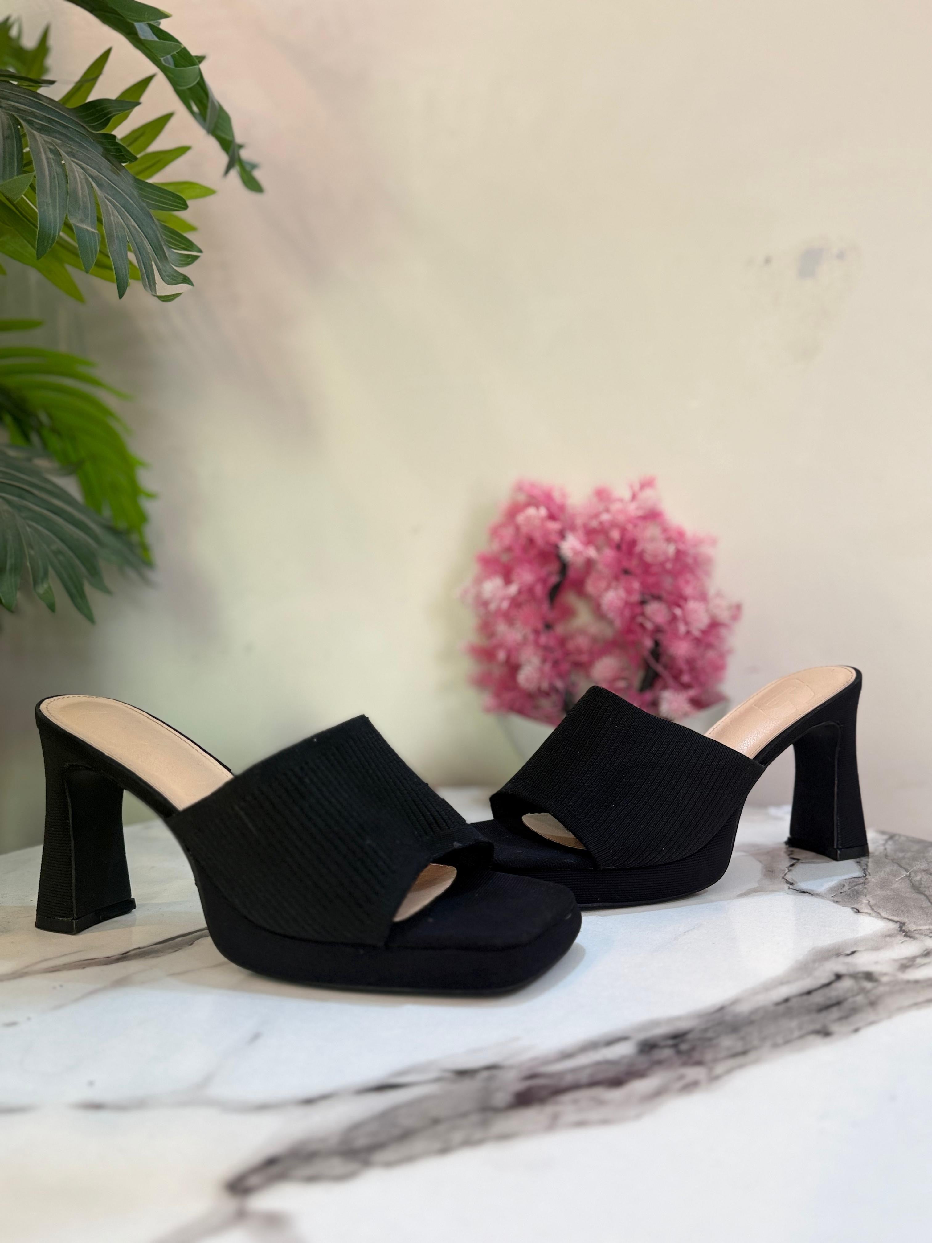 Black block heel