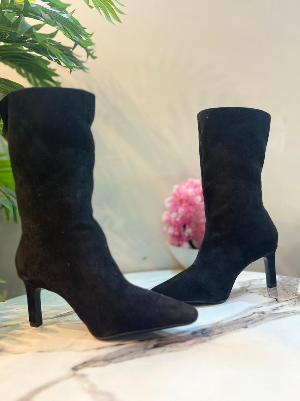 Black suede ankle boot (Unknown)