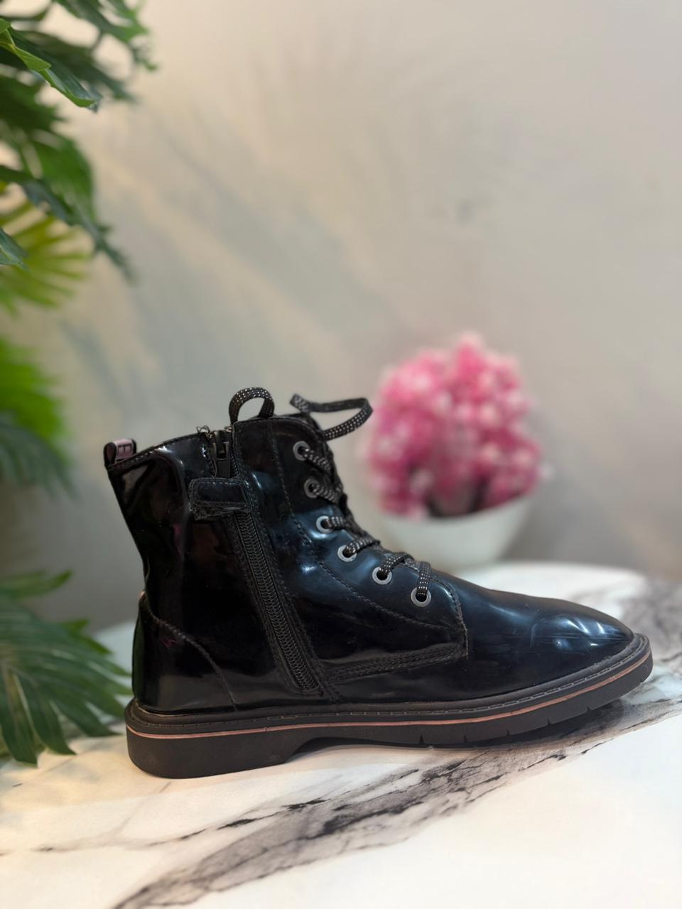 Black patent zipper ankle boots (Unknown)