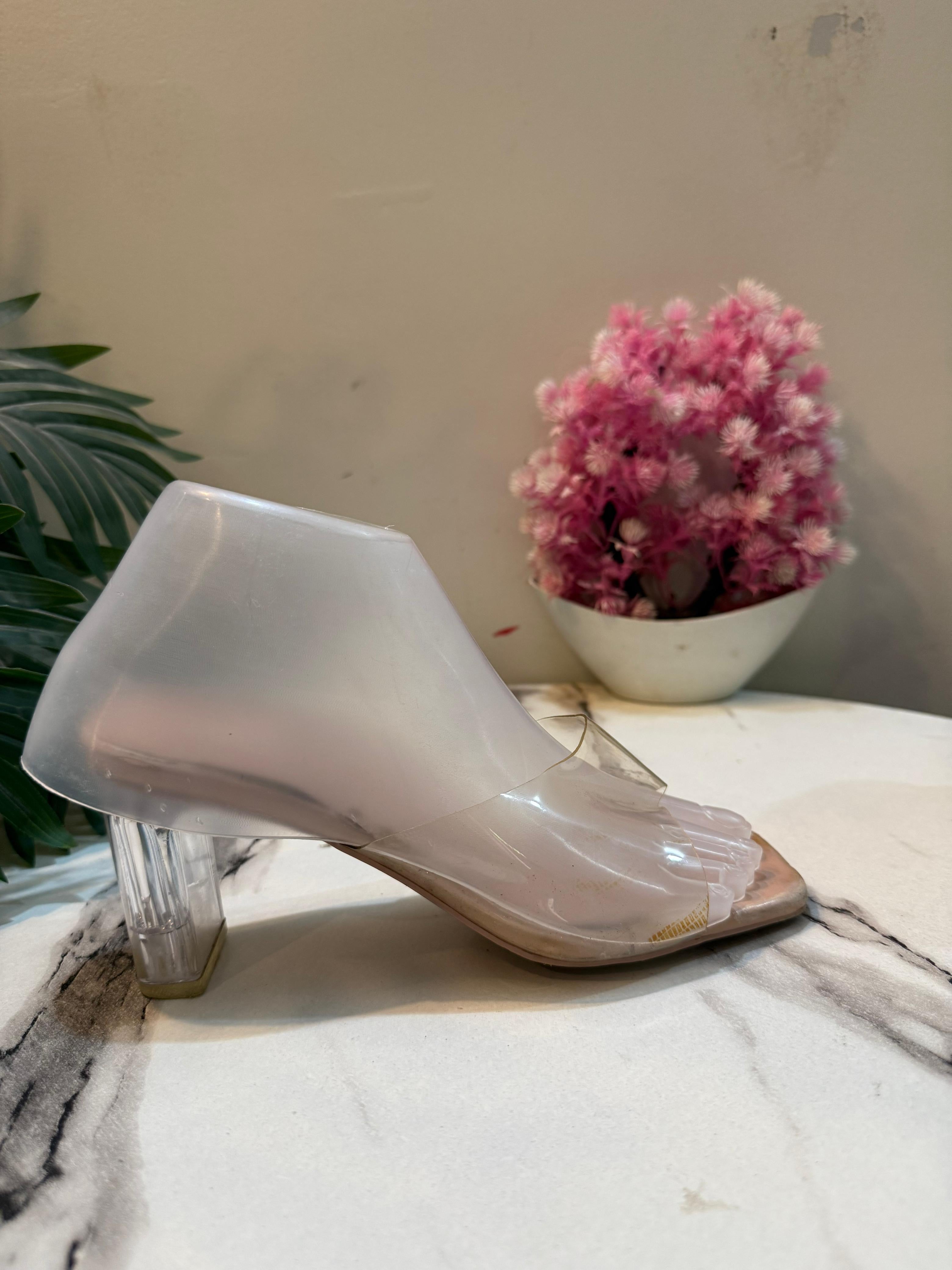 Transparent heel