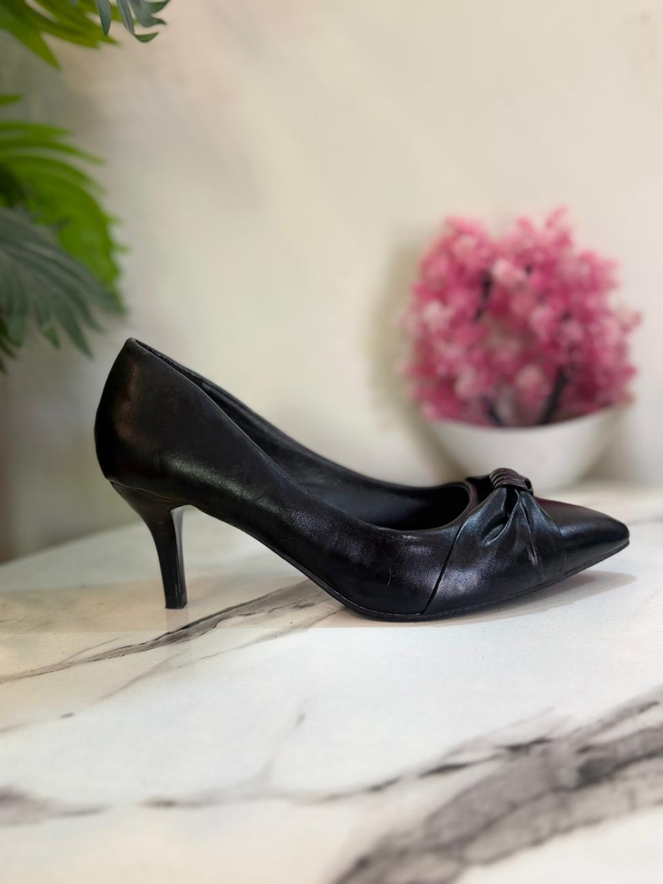 Black coat shoes