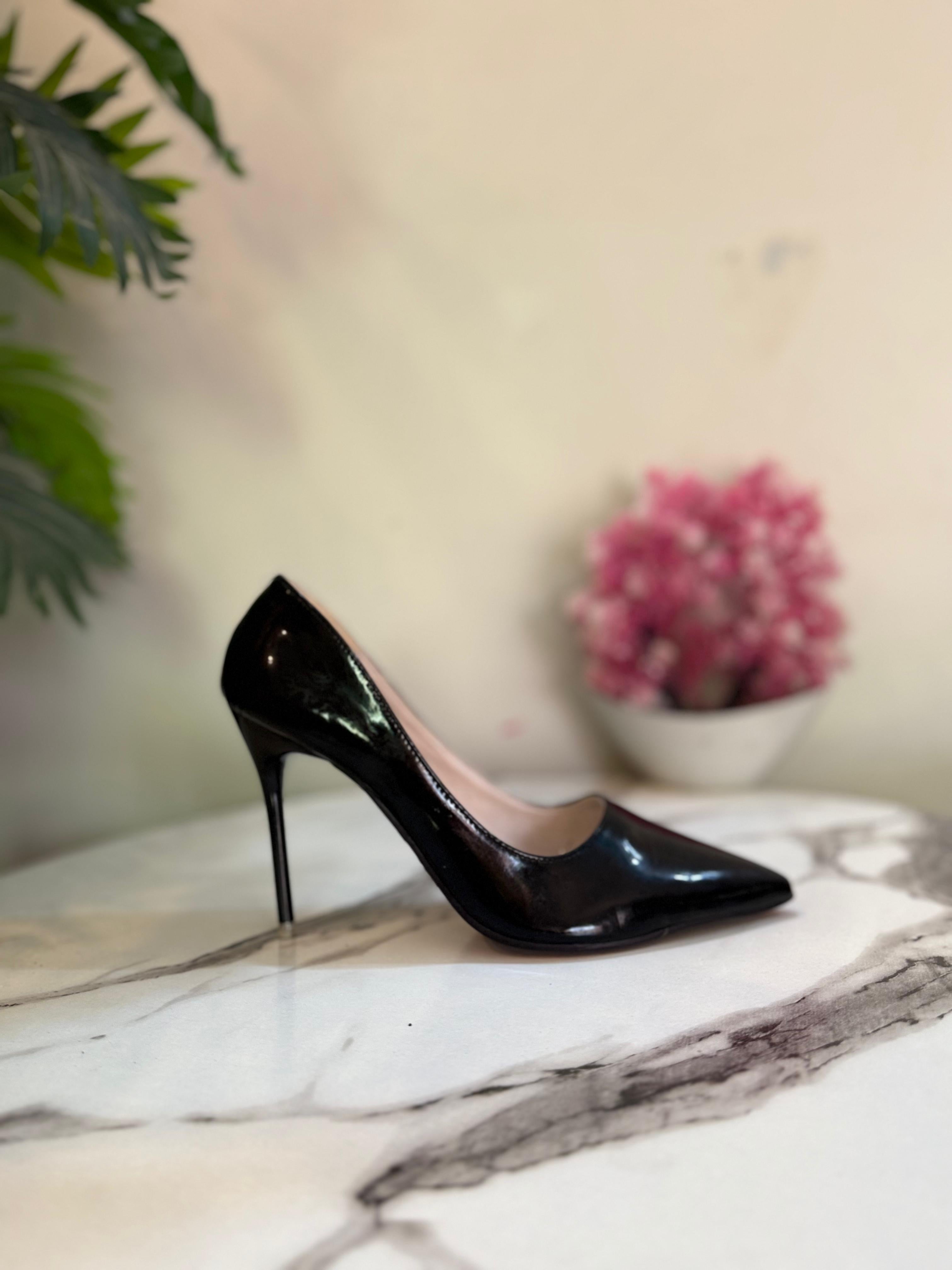 Black coat shoes