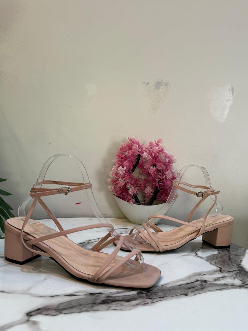 Nude pink kitten heel