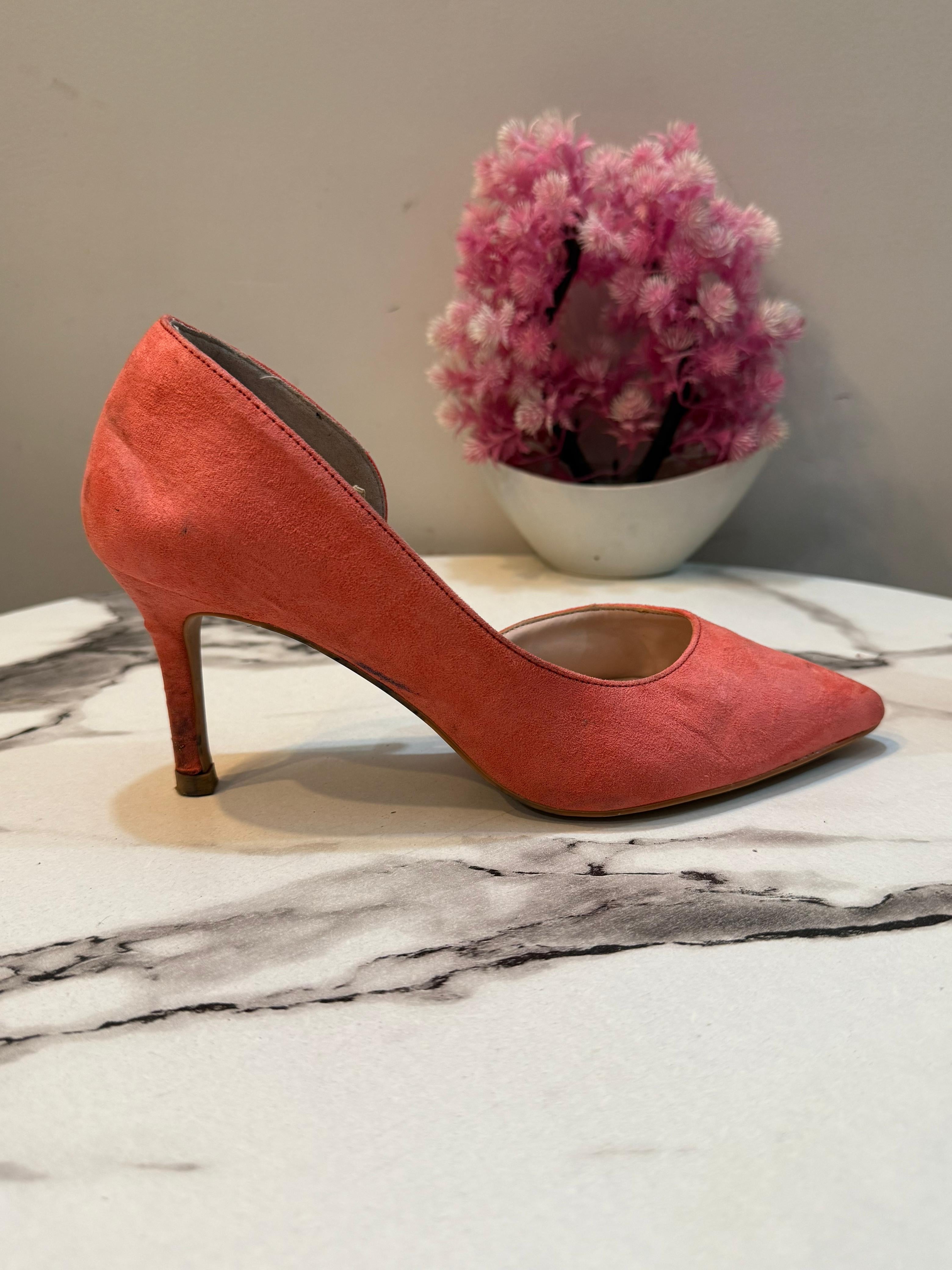 Pink coat shoes