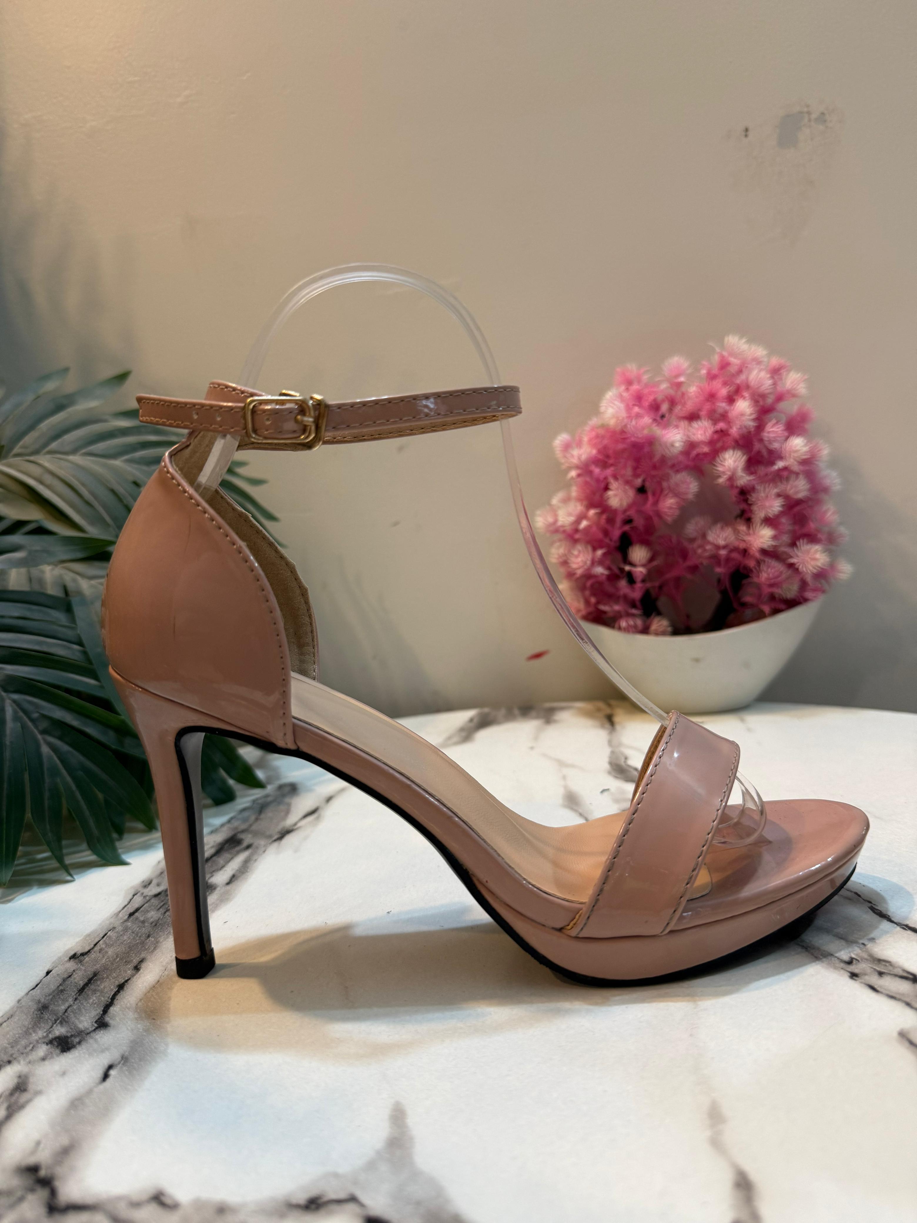 Nude pink pencil heel