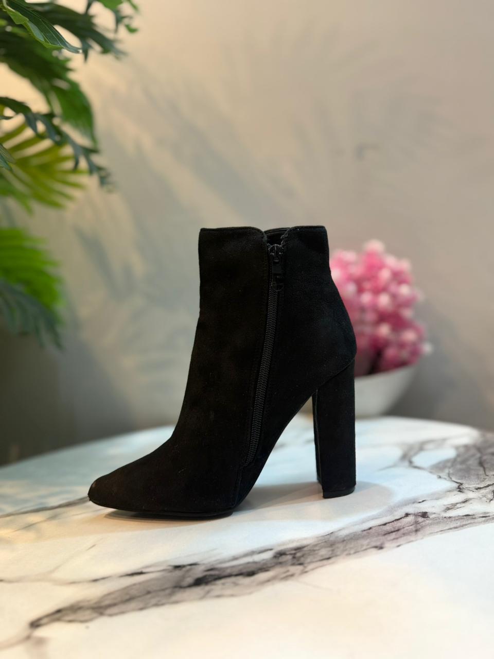 Black suede zipper ankle boot (Unknown)