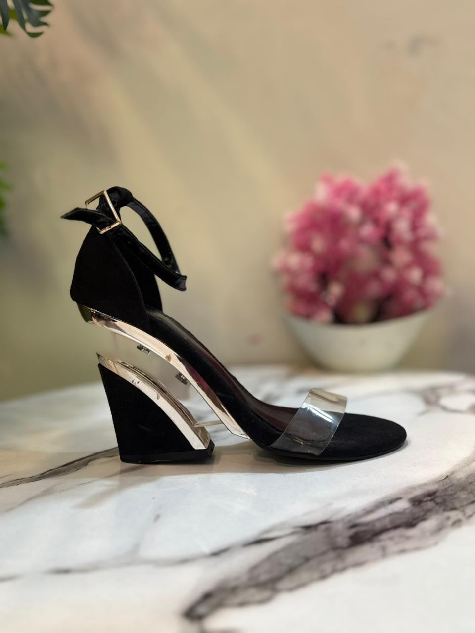 Black block heel