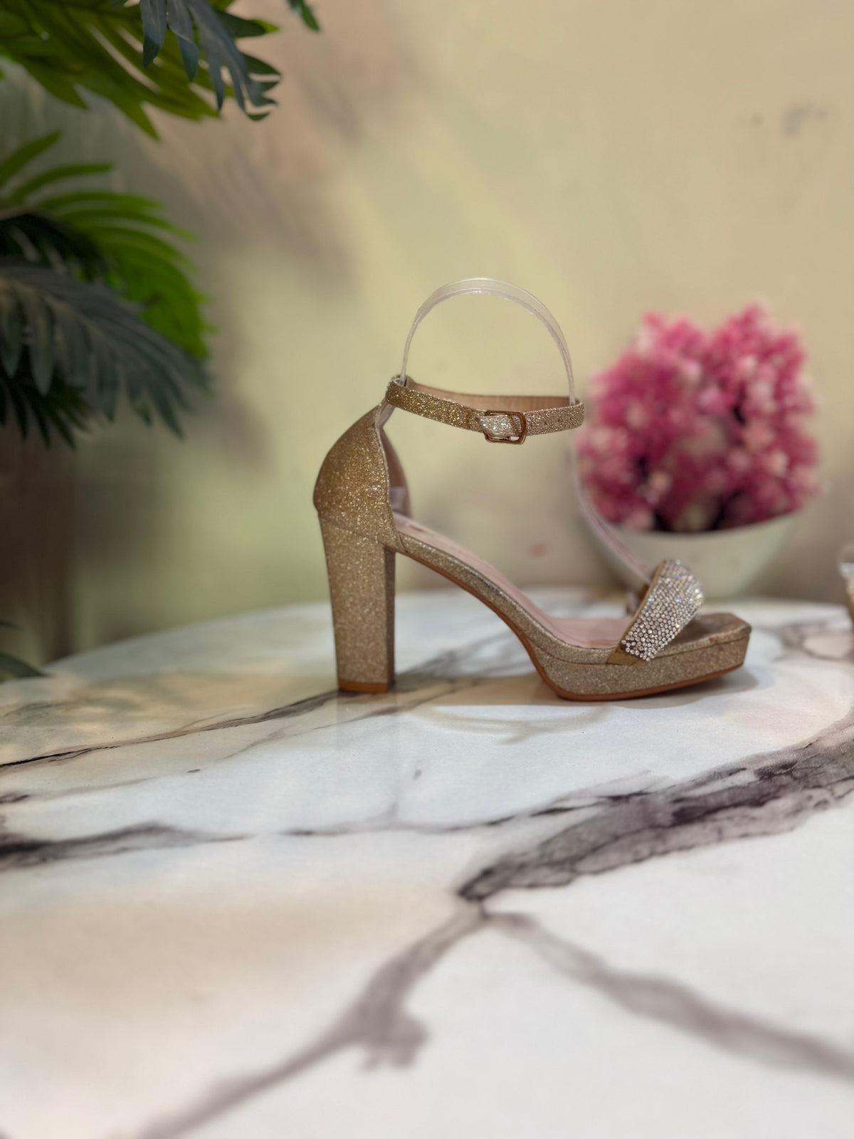 Top shoes