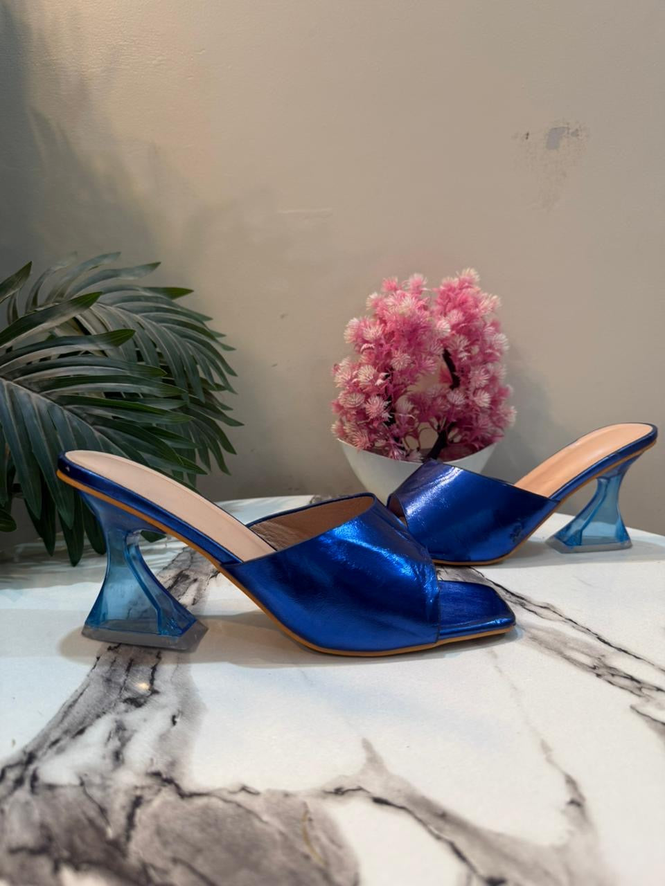 Blue kitten heel