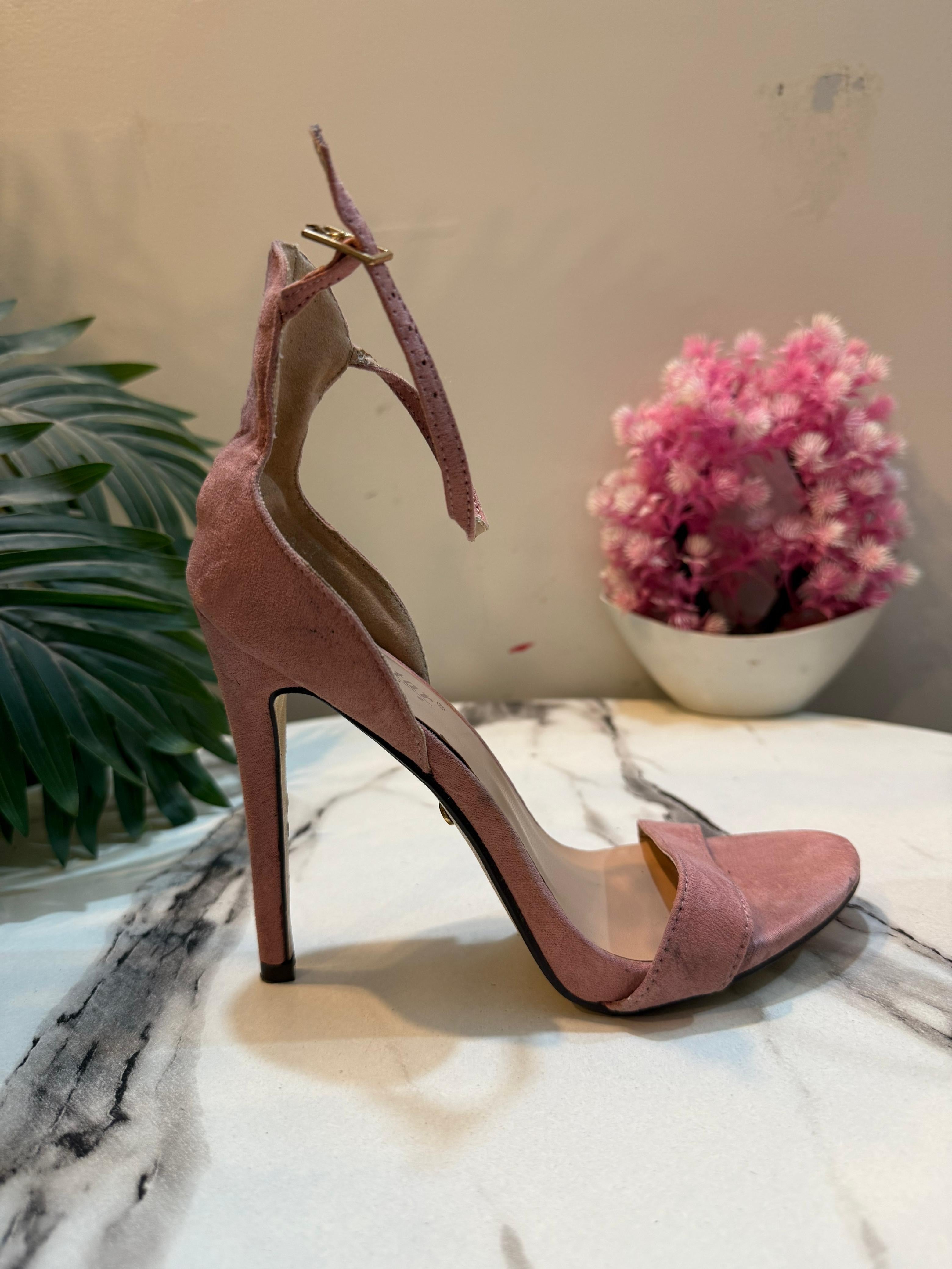 Pink pencil heel Seastar