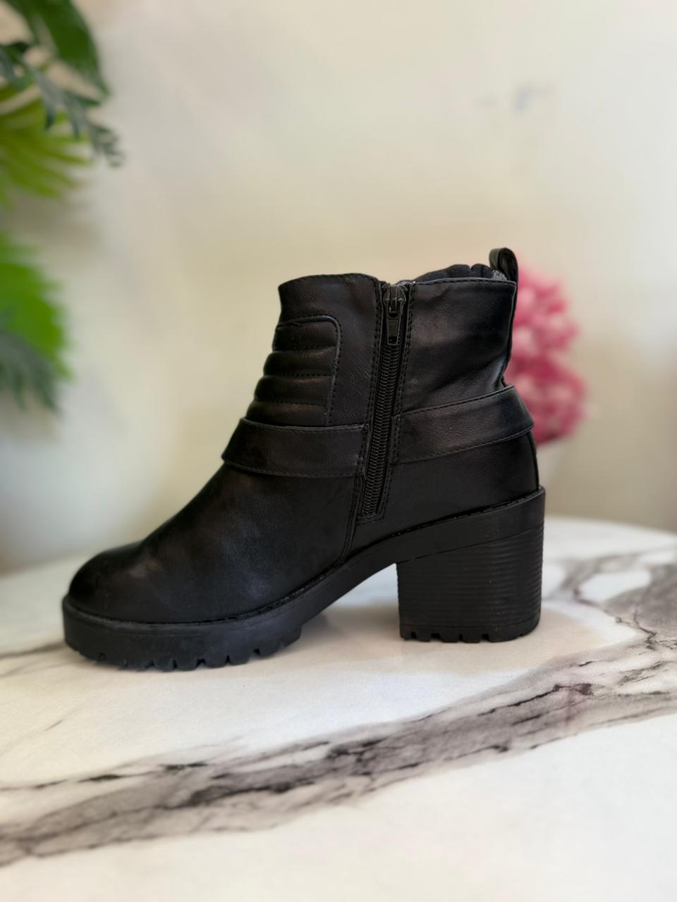 Black leather double zipper ankle boot (Rainbow)