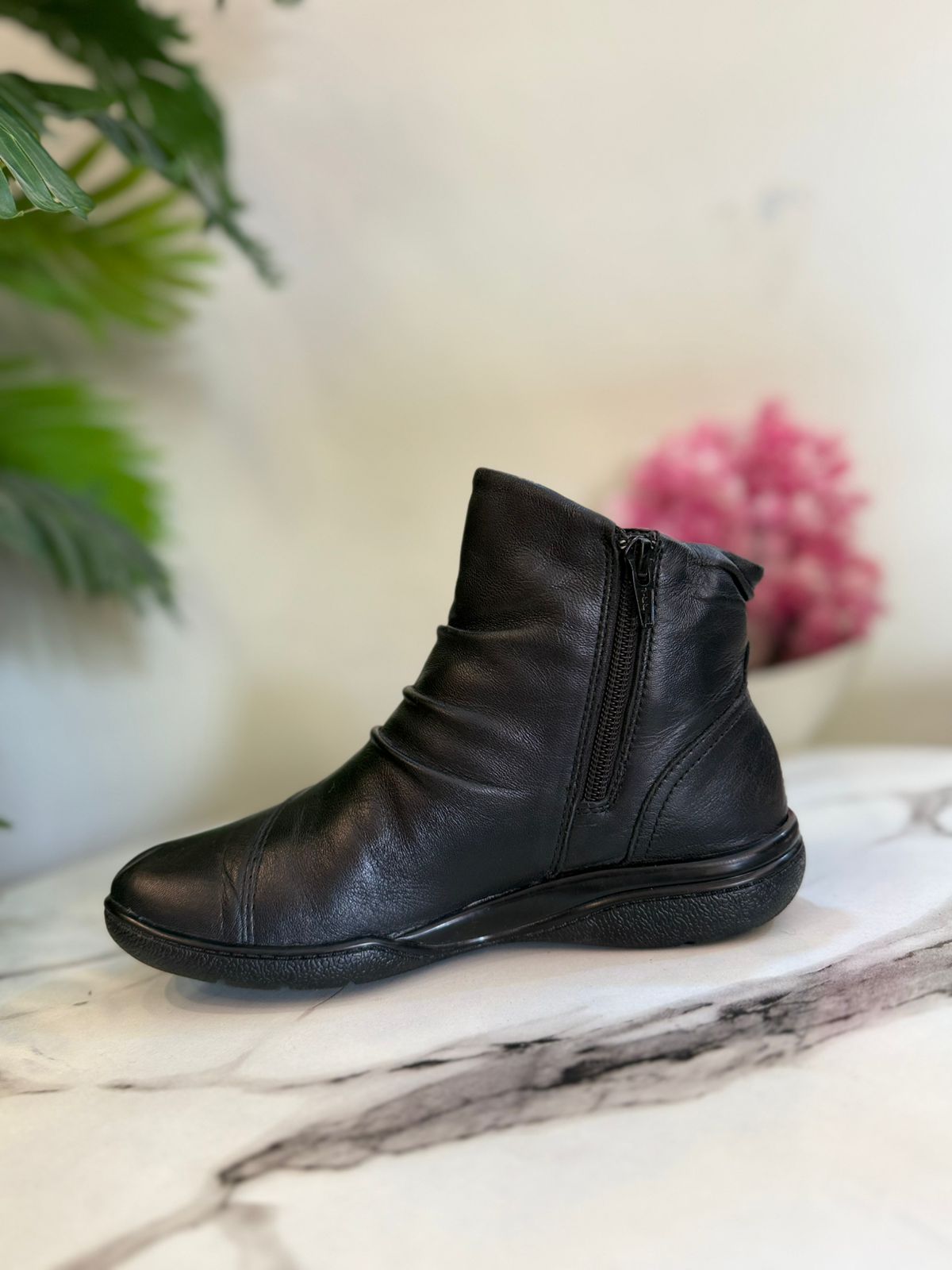 Black leather zipper ankle boot (Clarks)
