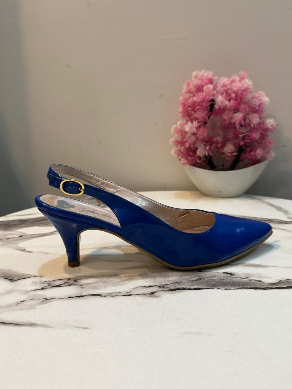 Blue sling back heel