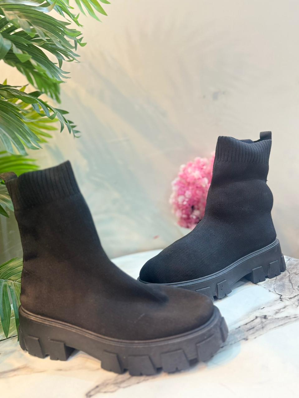 Black suede zipper ankle boot (Unknown)