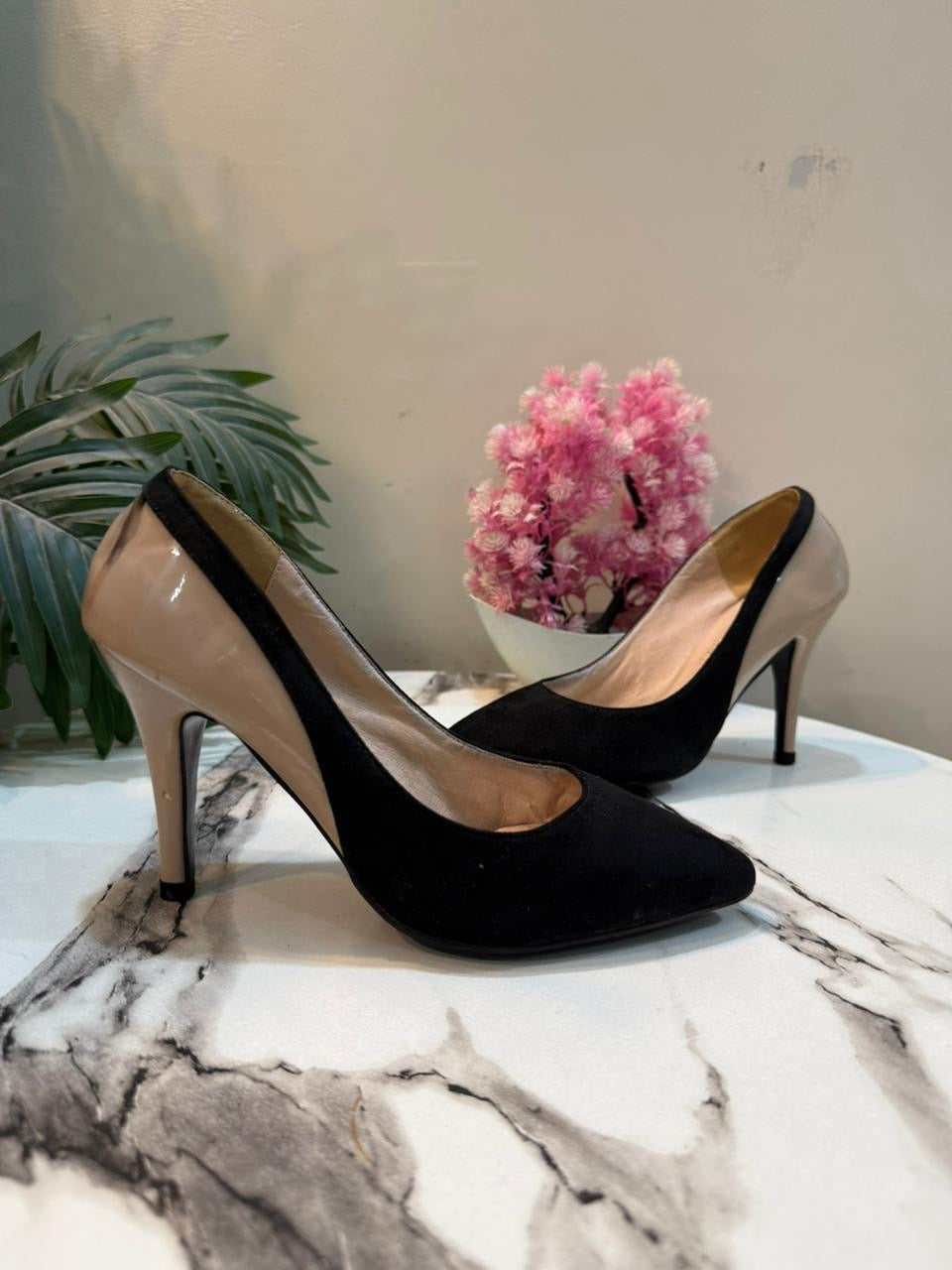 Akin&black coat shoes