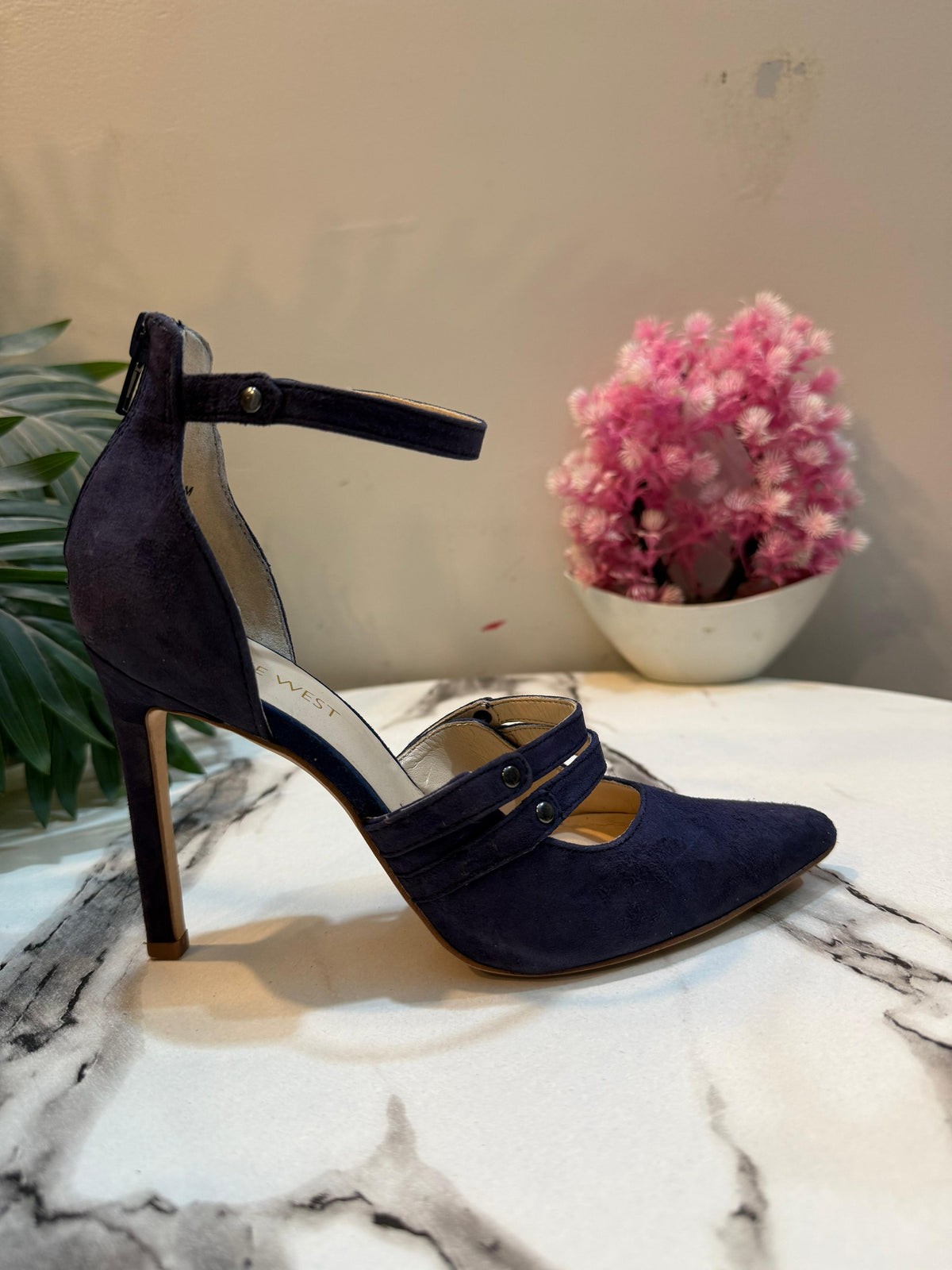 Nine west