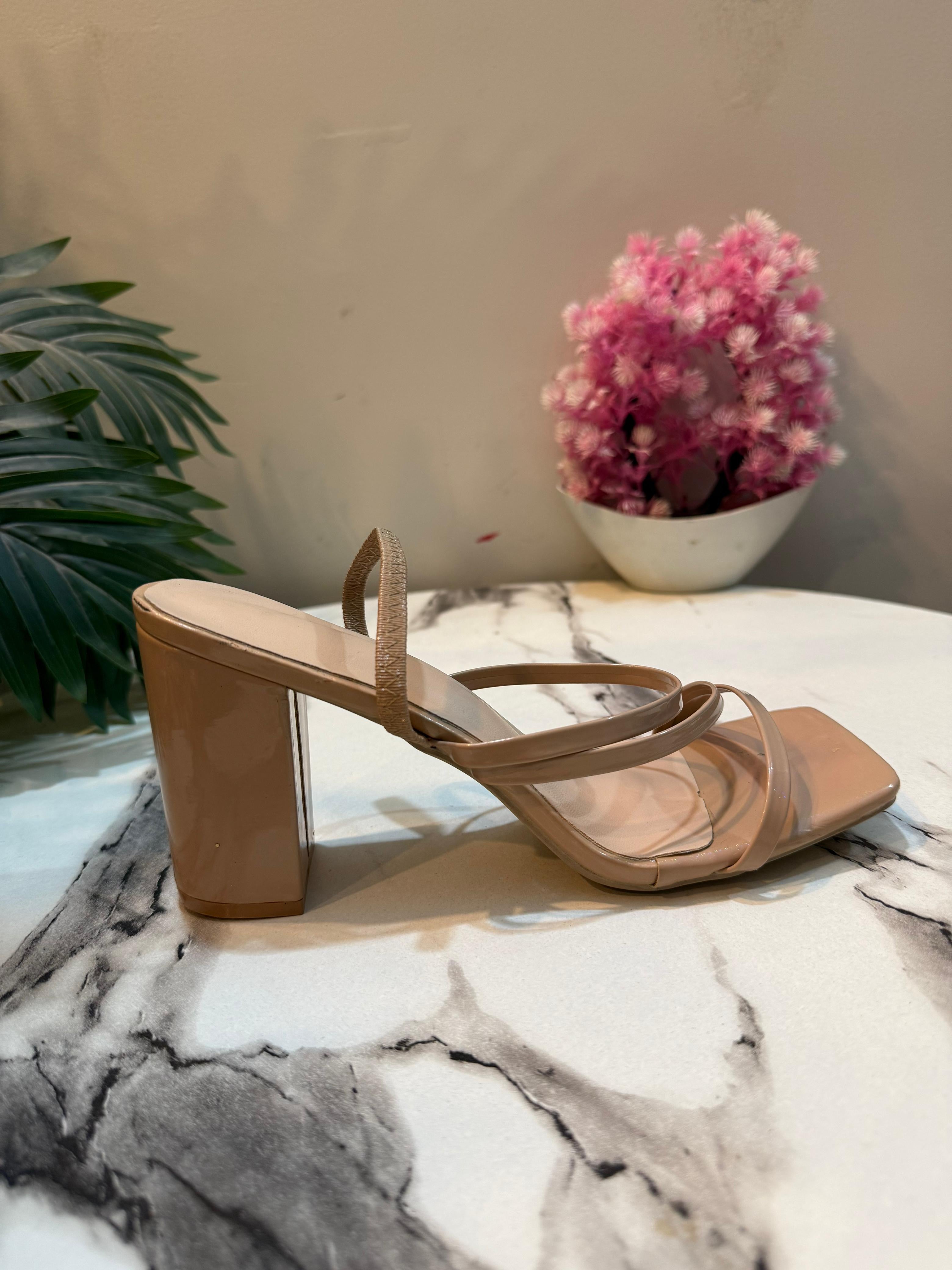 Creamy block heel