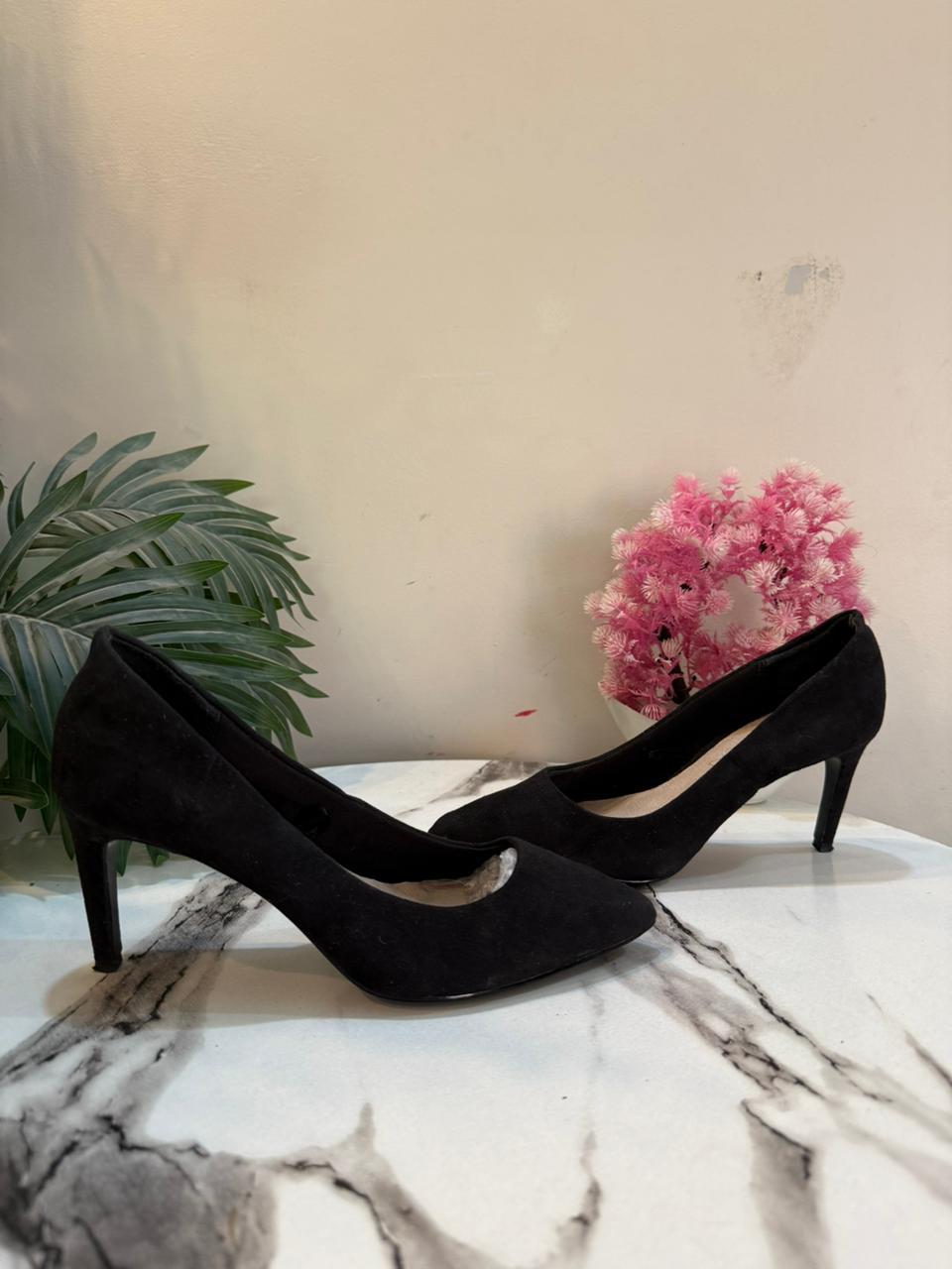 Black coat shoes
