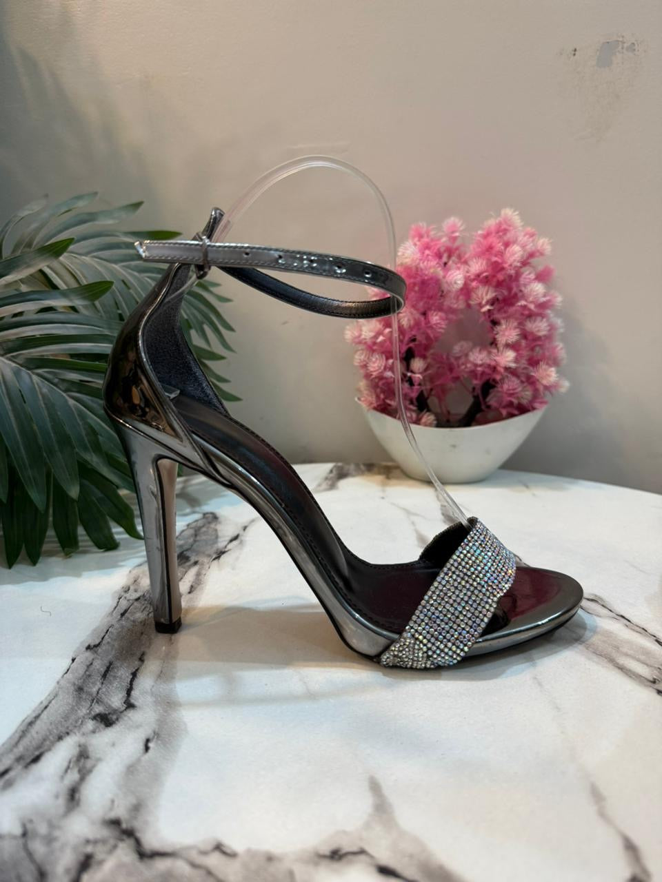 Silver pencil heel
