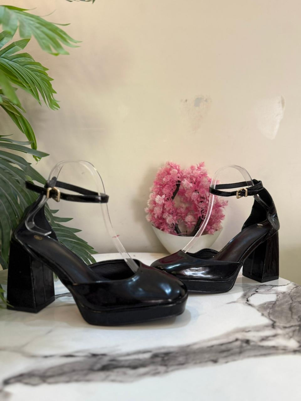 Black block coat shoes