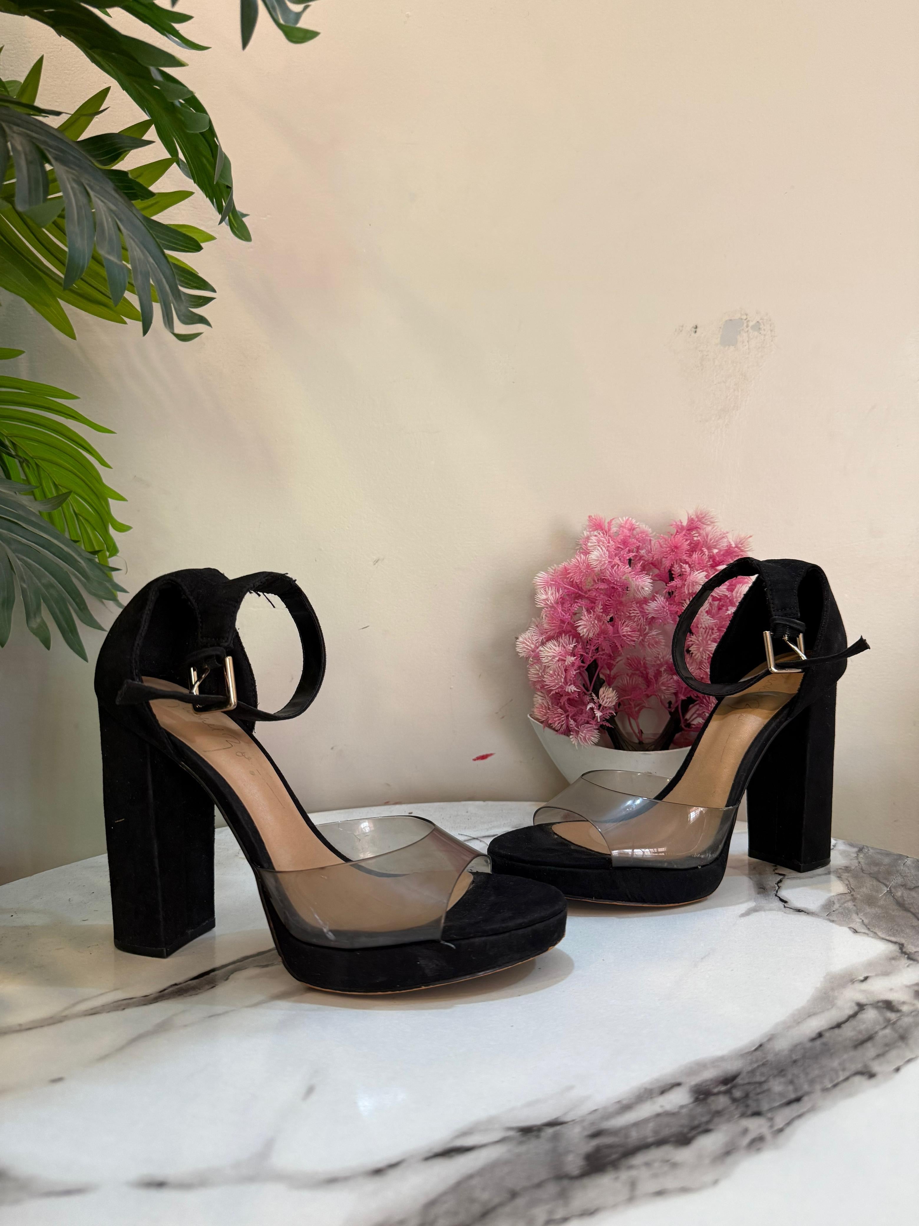 Black block heel