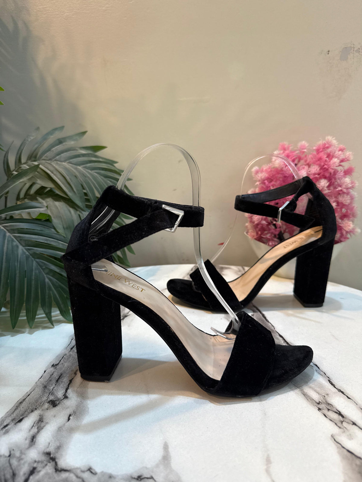 Nine west