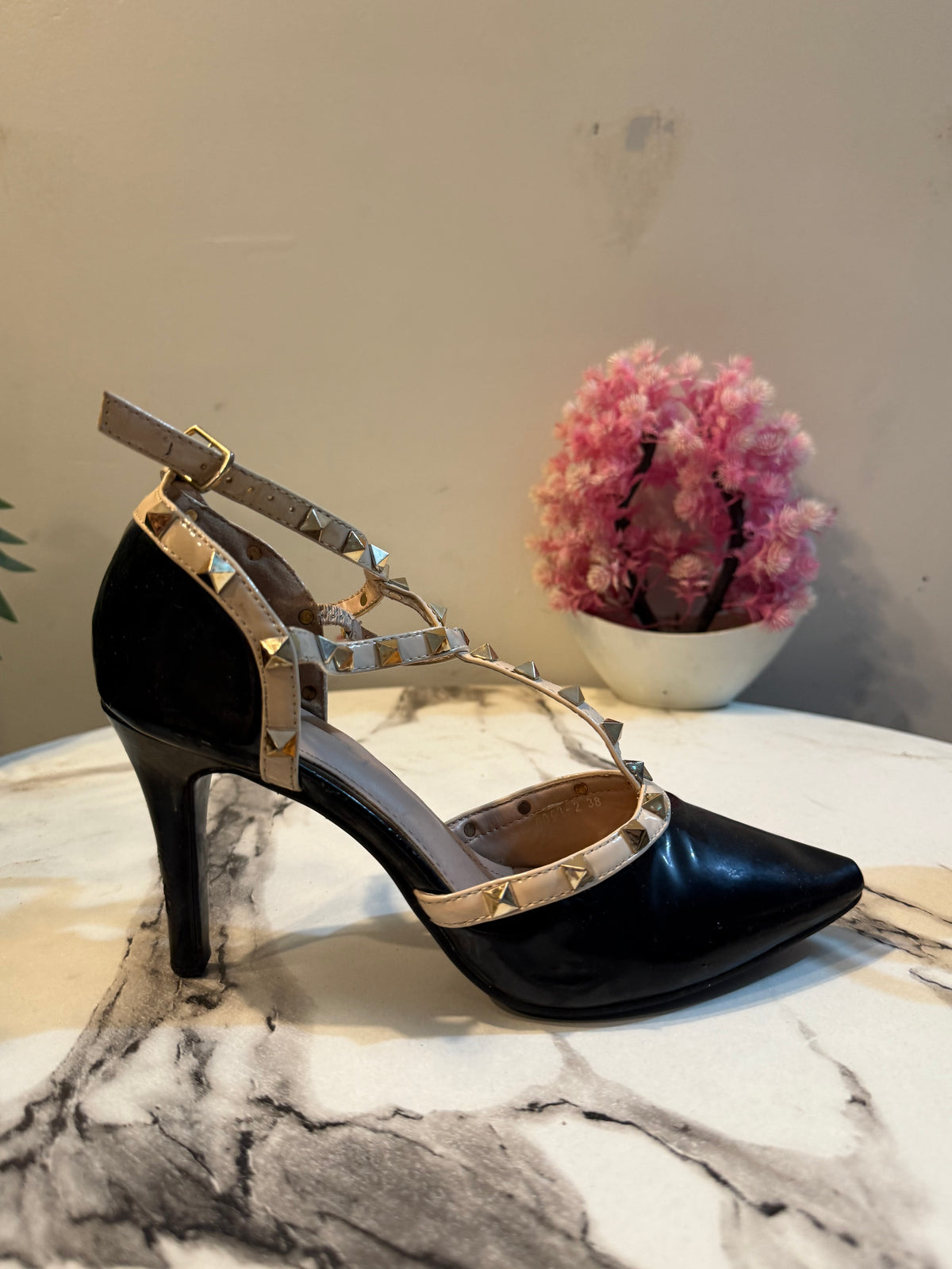 Black coat shoes Tulipano