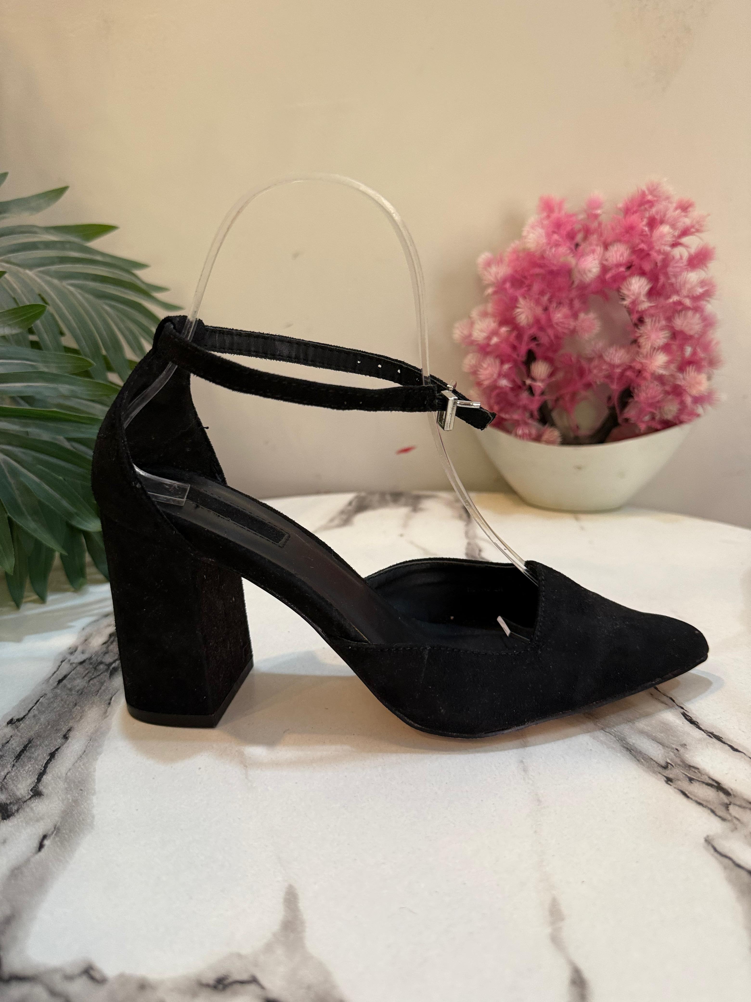Black block coat shoes
