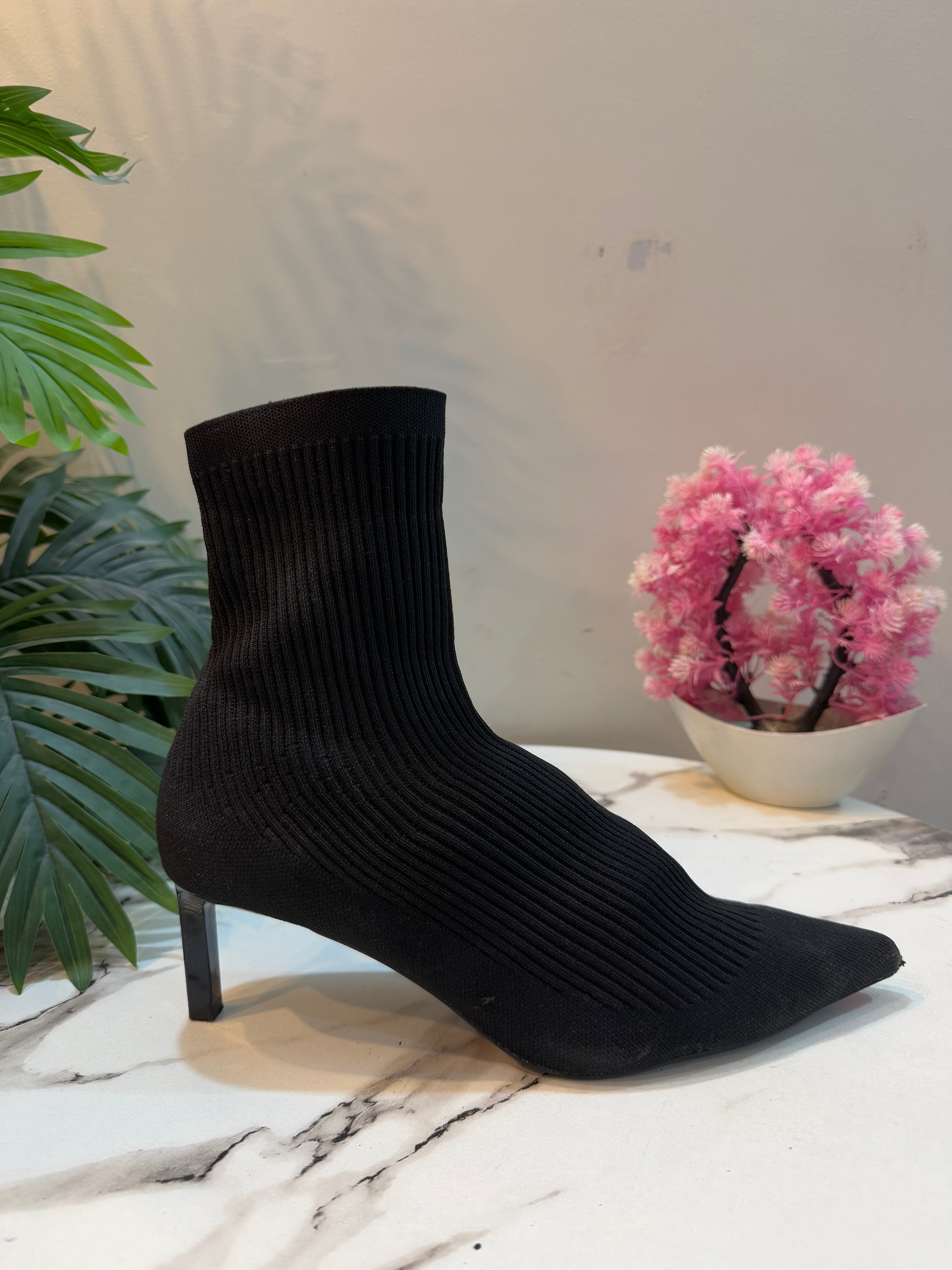 Black sock ankle boot (zara)