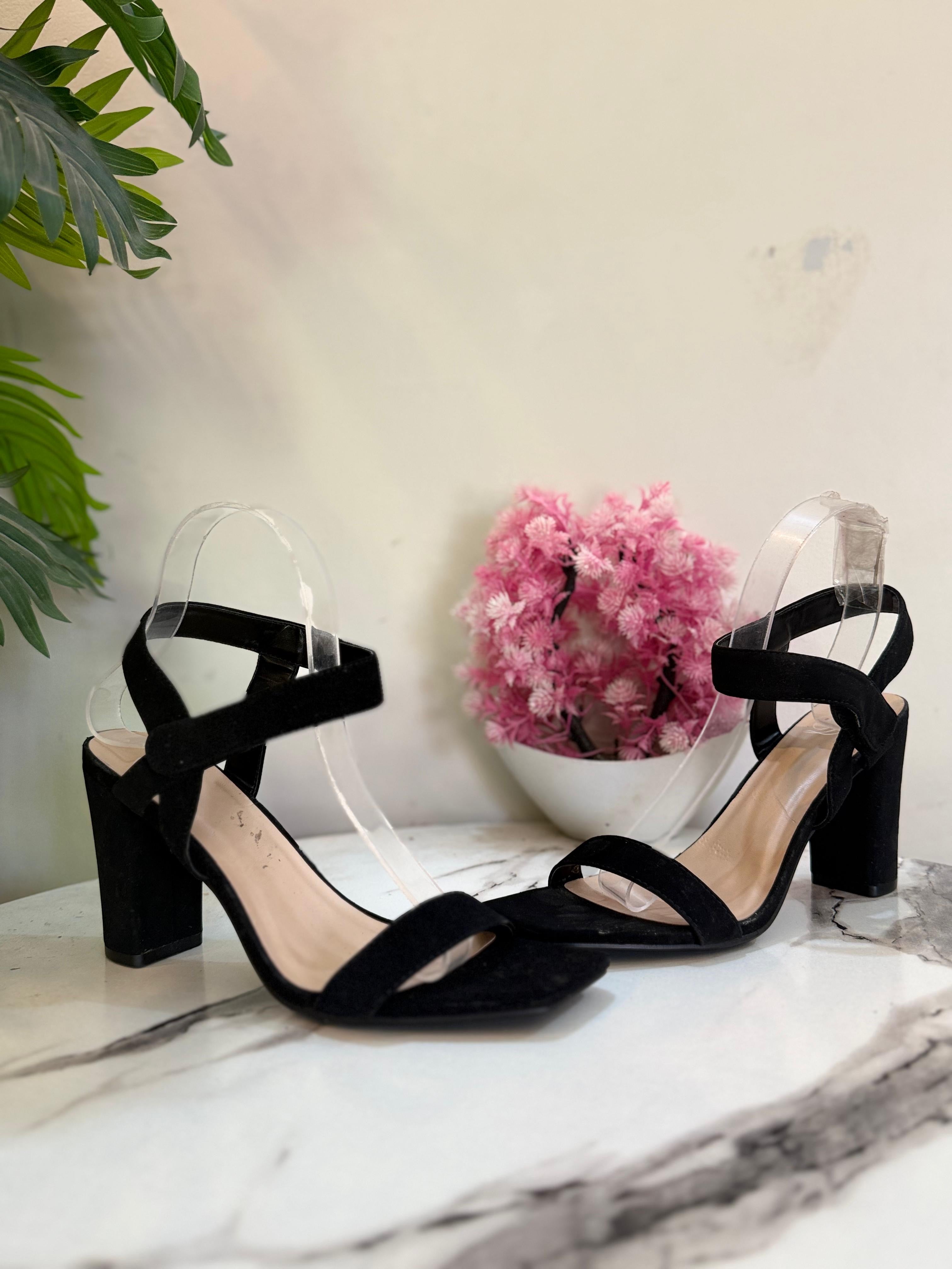Black block heel Dolce vita