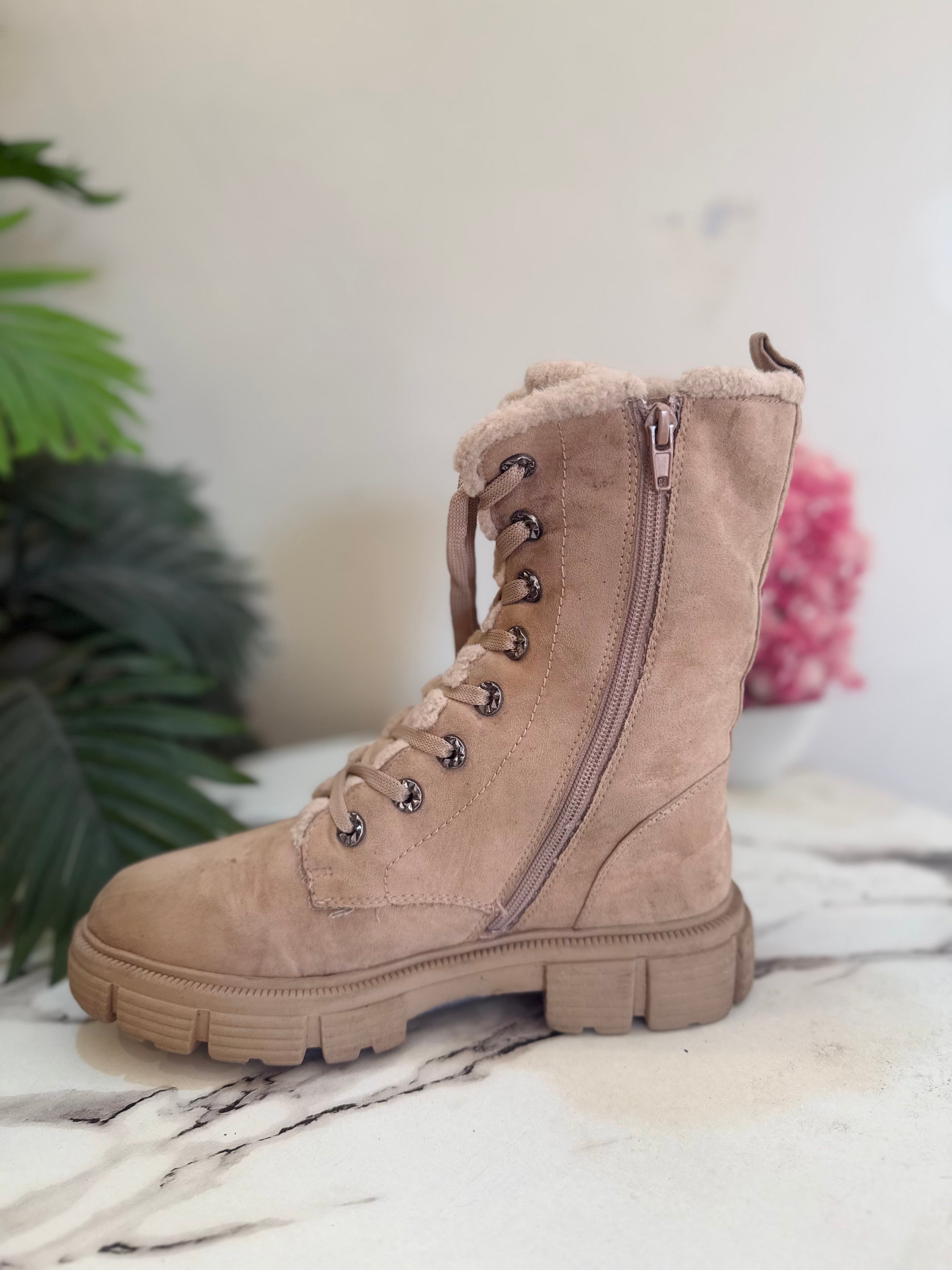 Skin suede laceup zipper ankle boot with warm inner (catwalk)