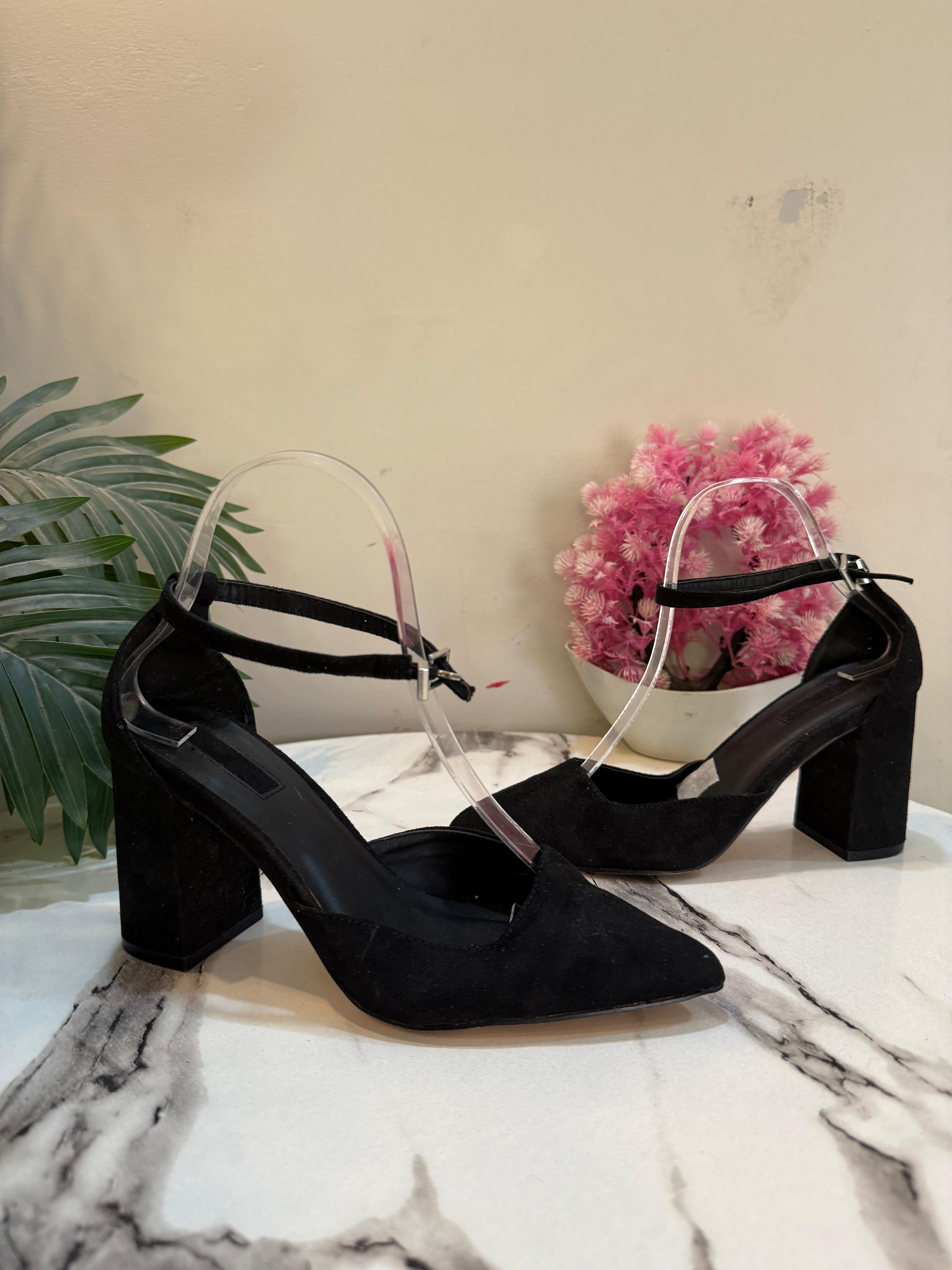 Black block coat shoes