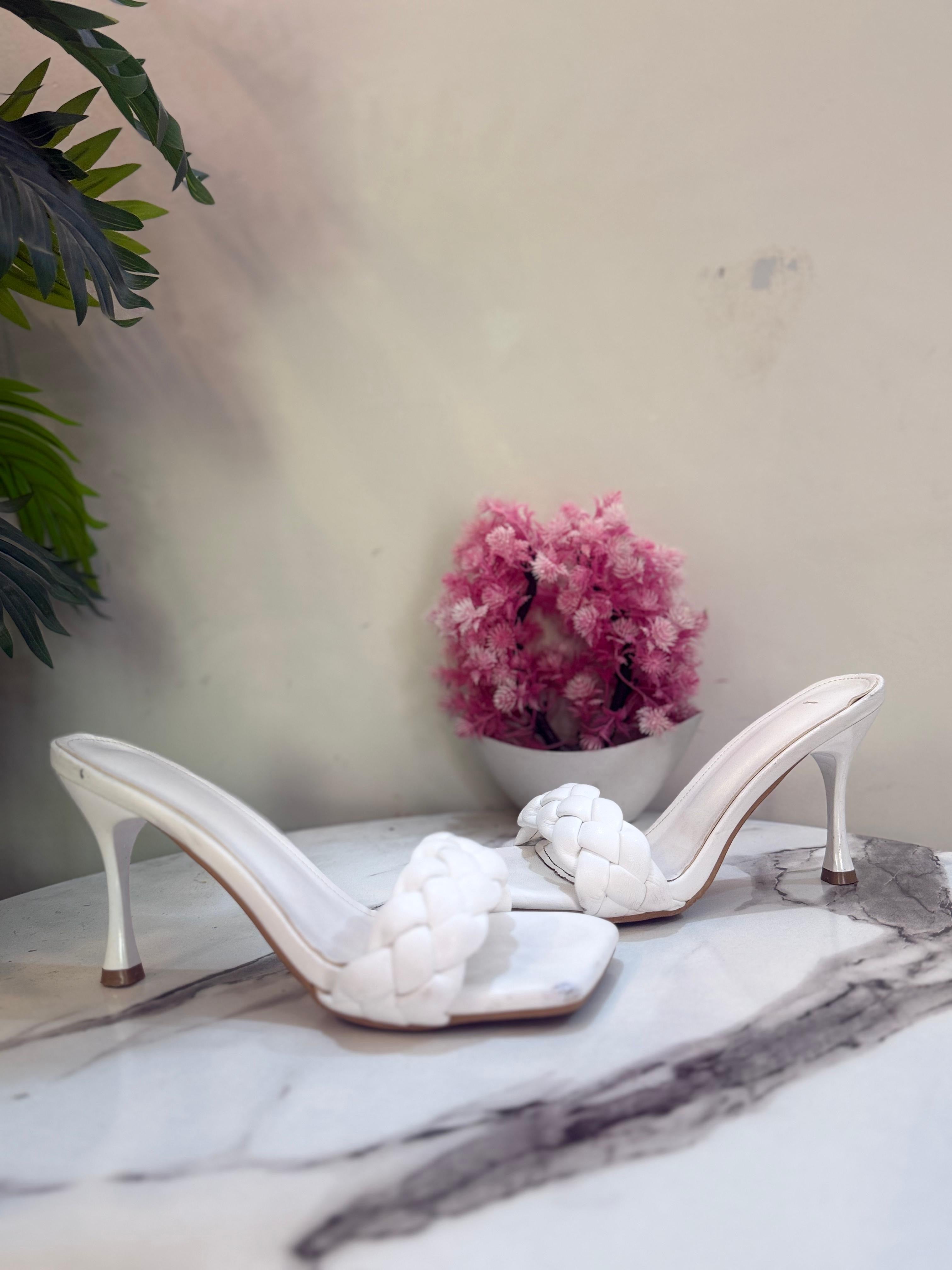 Pencil heel