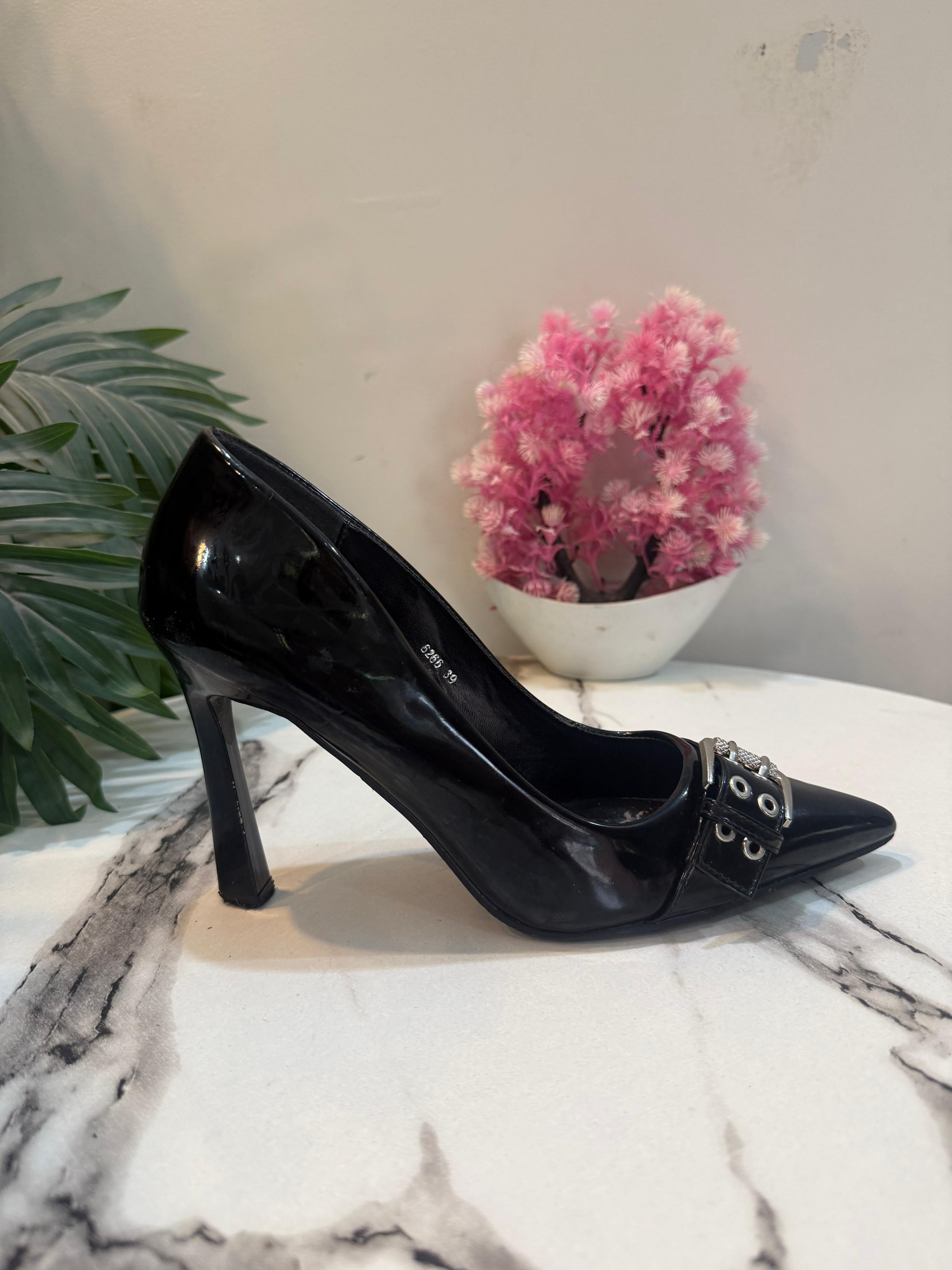 Black coat shoes