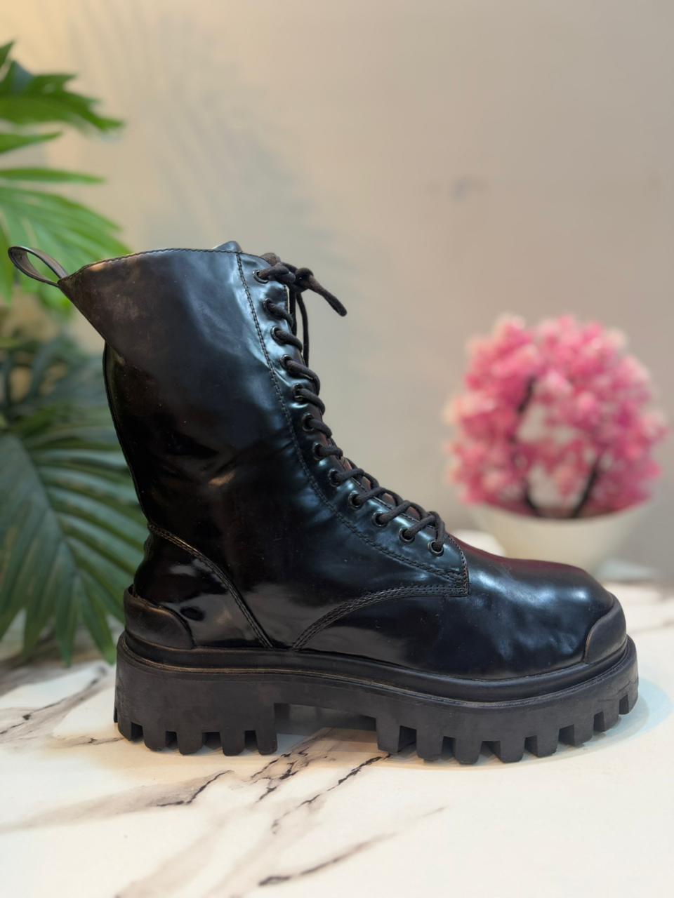 Black patent leather laceup zipper ankle boot (Asos)
