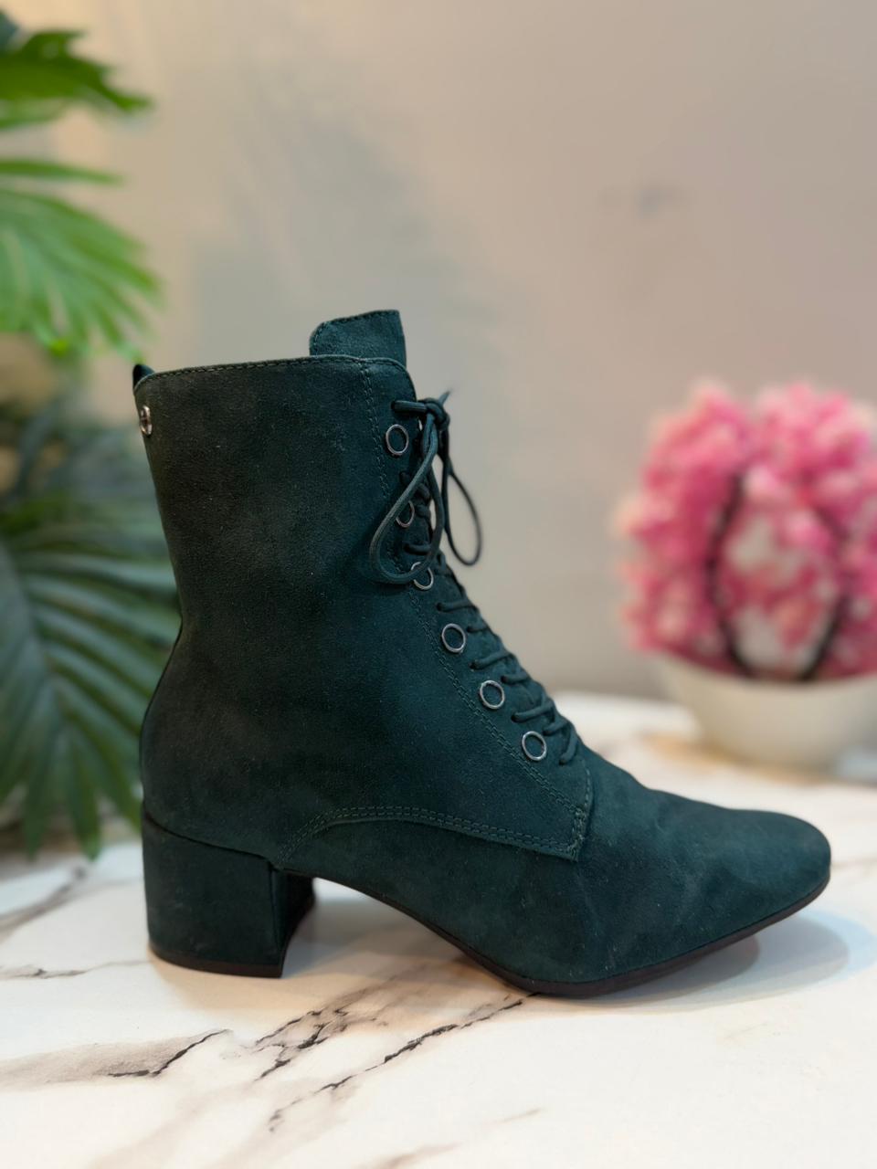 Green suede laceup zipper ankle boot(Tamaris)
