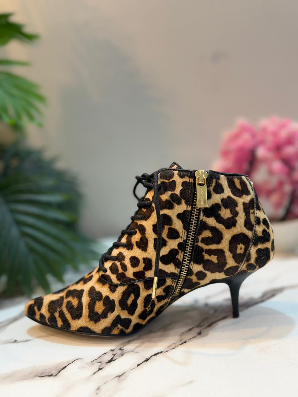 Cheetah print Kitten heel leathet ankle boot(Original Michael Kors coded)