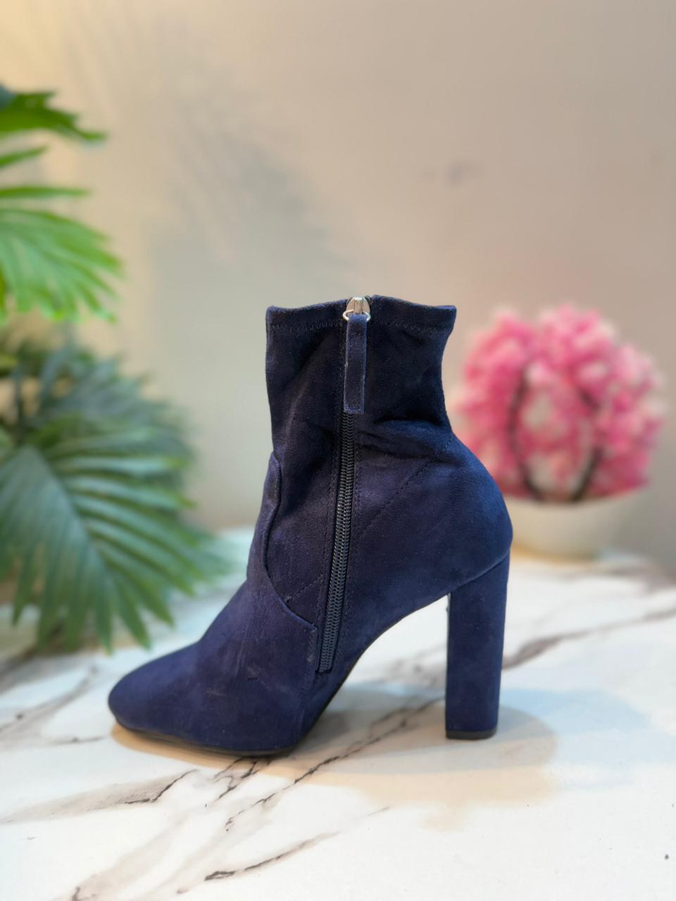 Blue suede zipper ankle(Steve Madden)