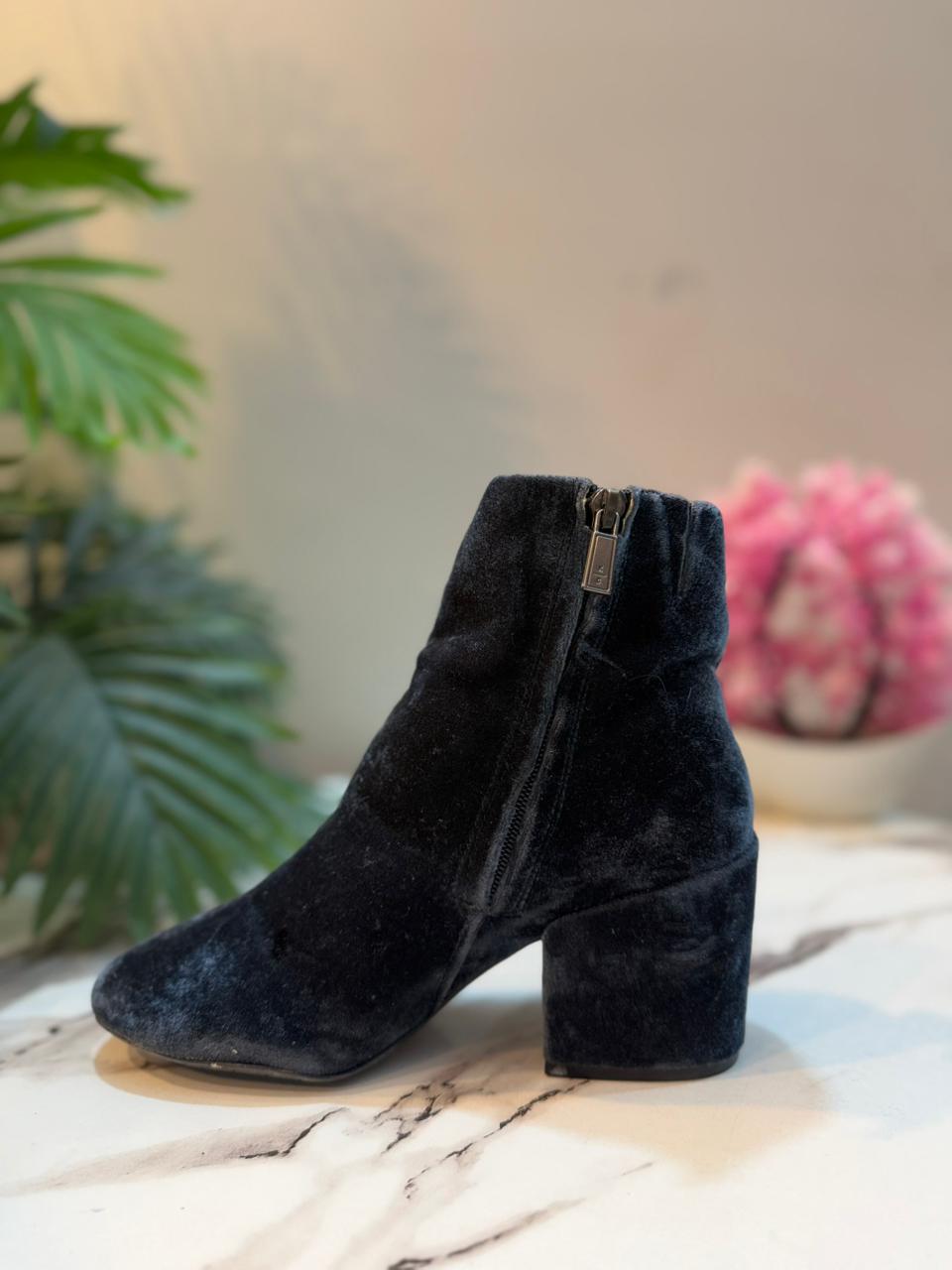 Blue velvet zipper ankle boot (Kenneth Cole)