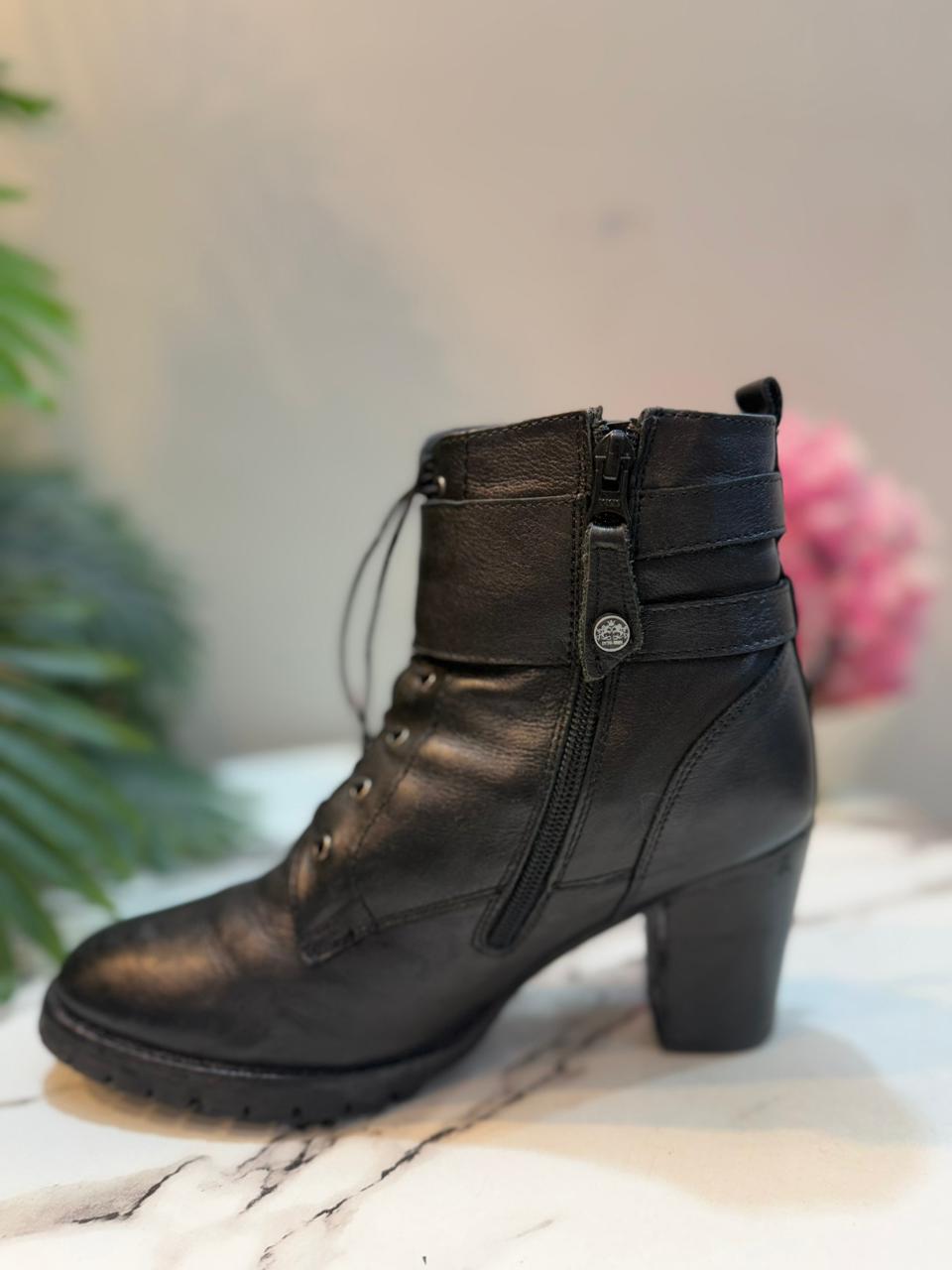 Black leather ankle boot (otto keren)