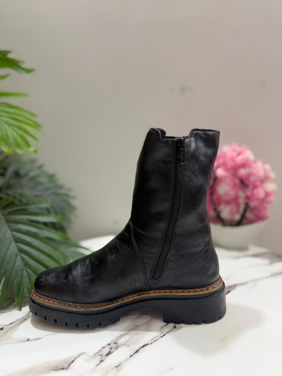 Black leather chelsea zipper boot (rieker)