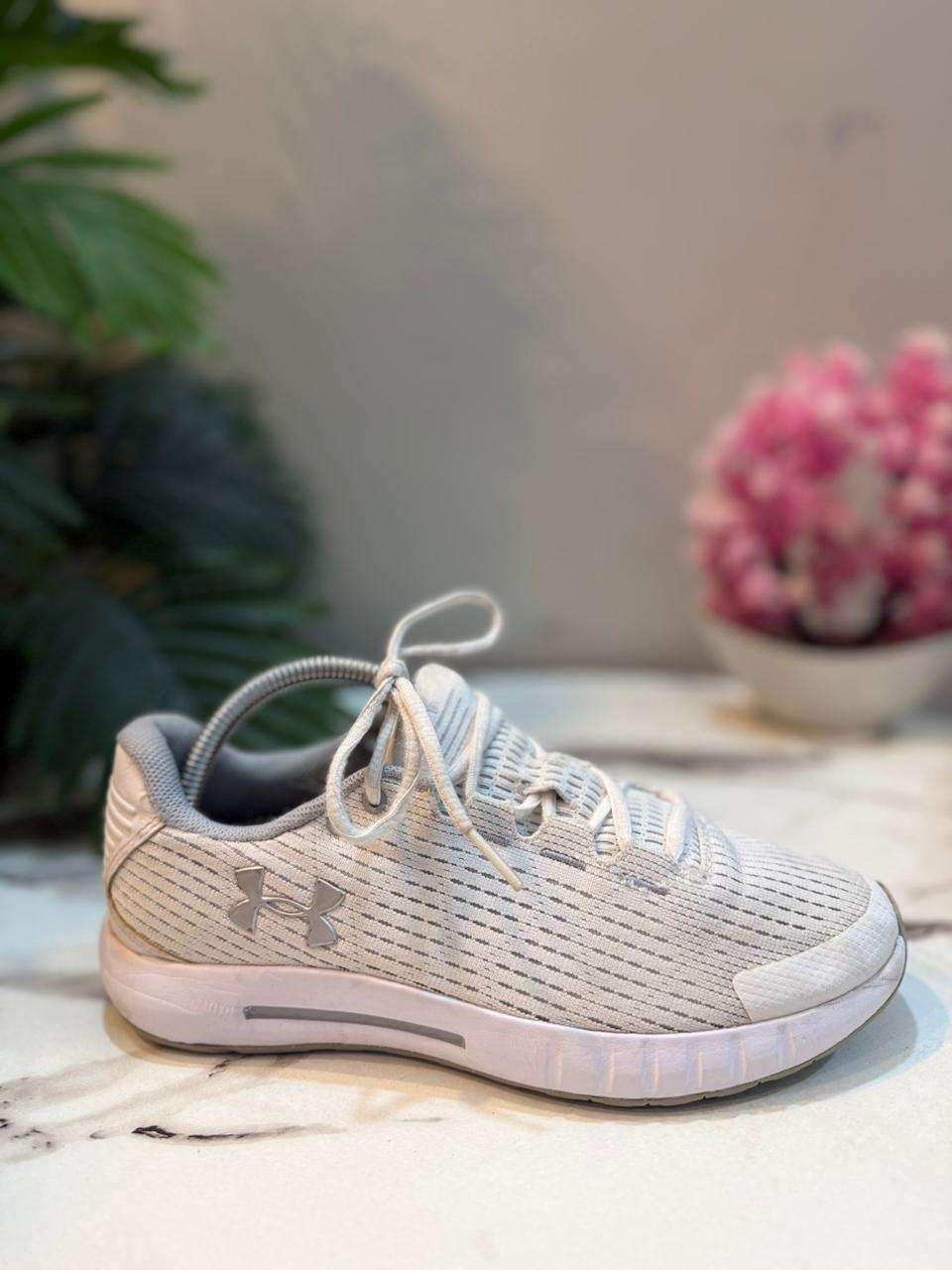 Eur 38 | Under Armour