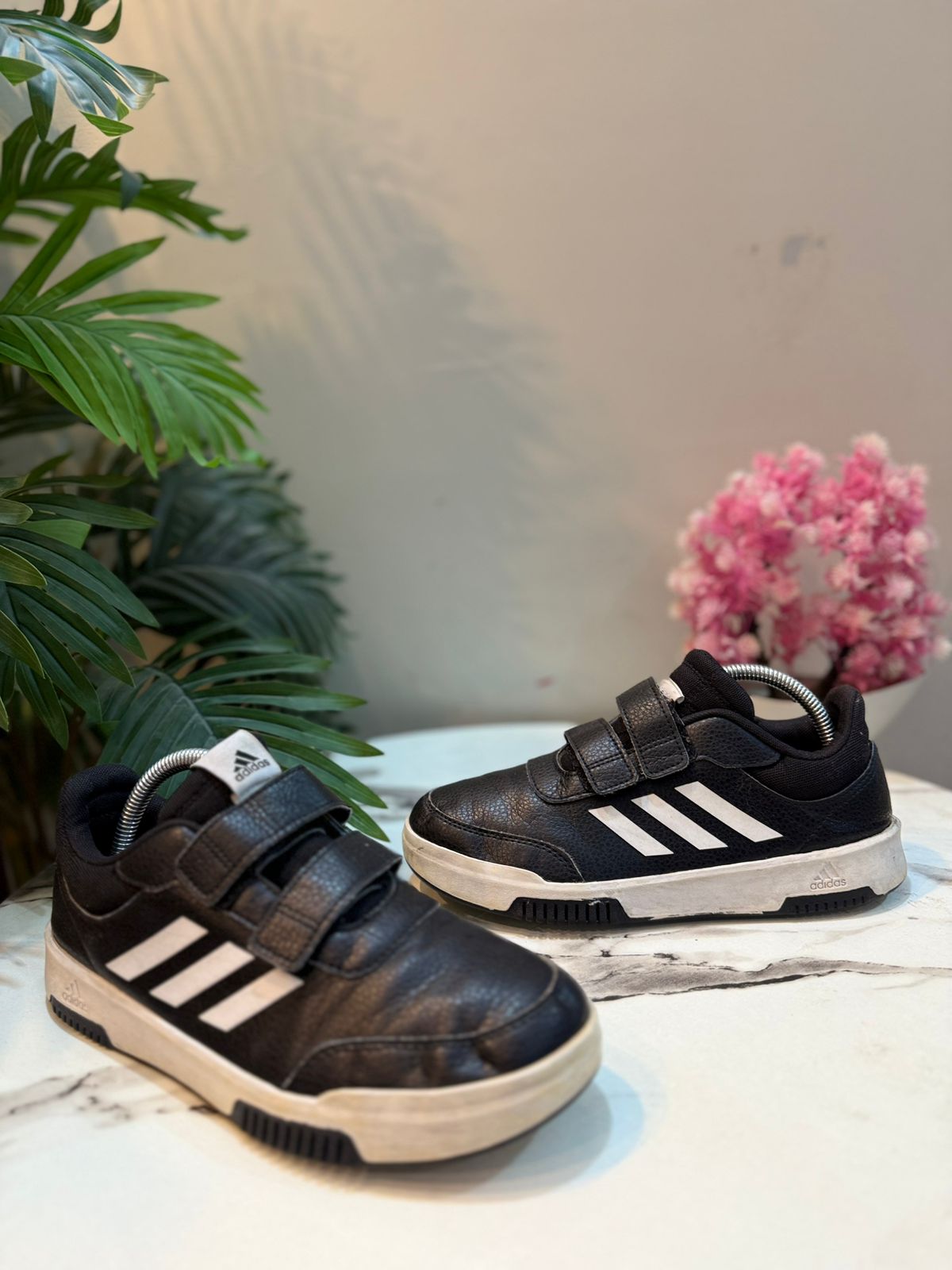 Eur 37 | Adidas