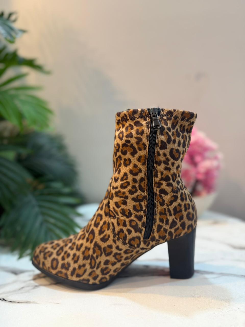 Cheetah print suede leather zipper ankle boot (Tamaris)
