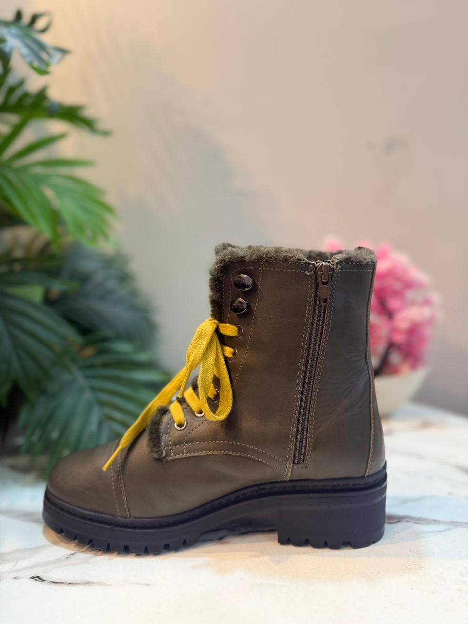 Olive green leather laceup zipper ankle boot (Unisa)