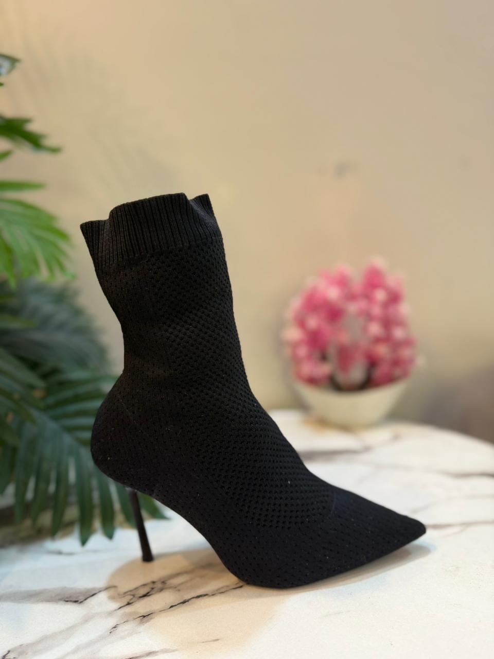 Black sock ankle heeled boot (Zara)