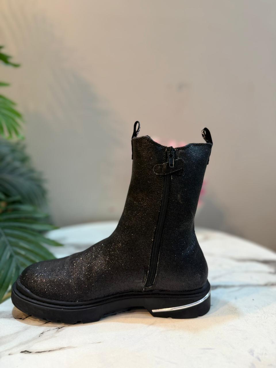 Black leather shimmery zipper ankle boot (Replay)