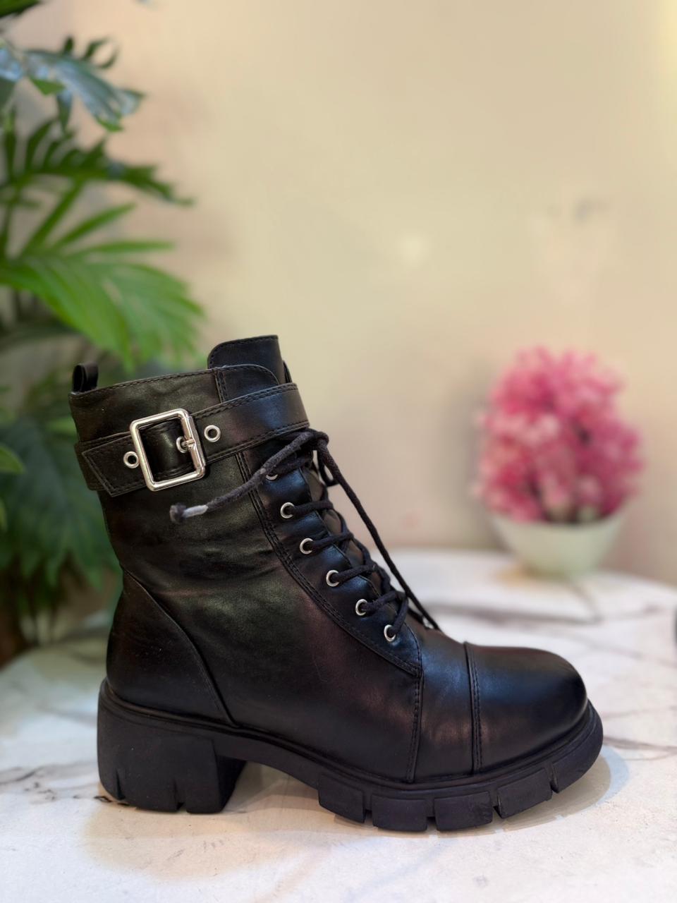 Black leather laceup zipper ankle boot (Graceland)